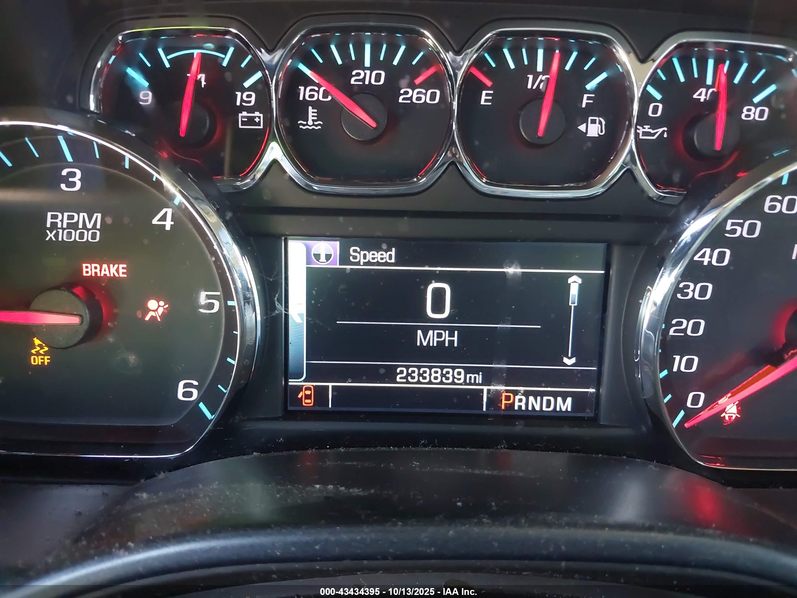 CHEVROLET SILVERADO image 7