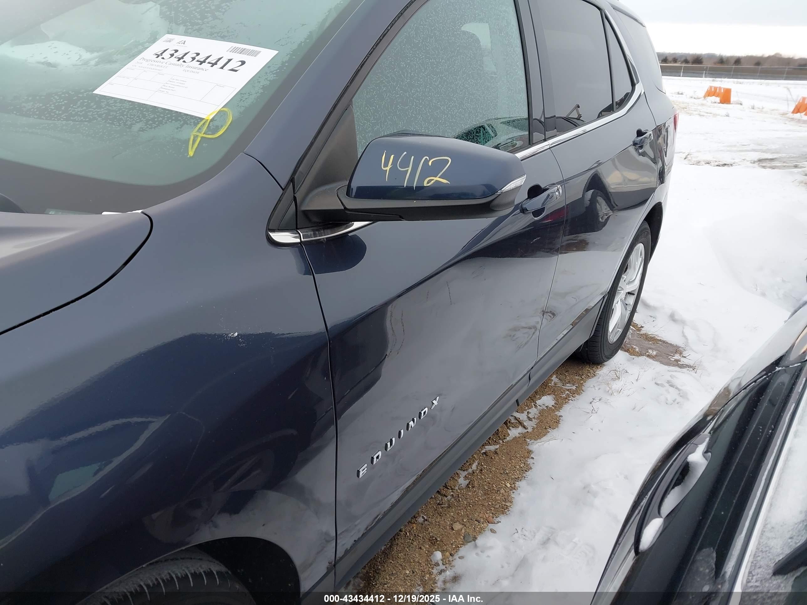 CHEVROLET EQUINOX image 6