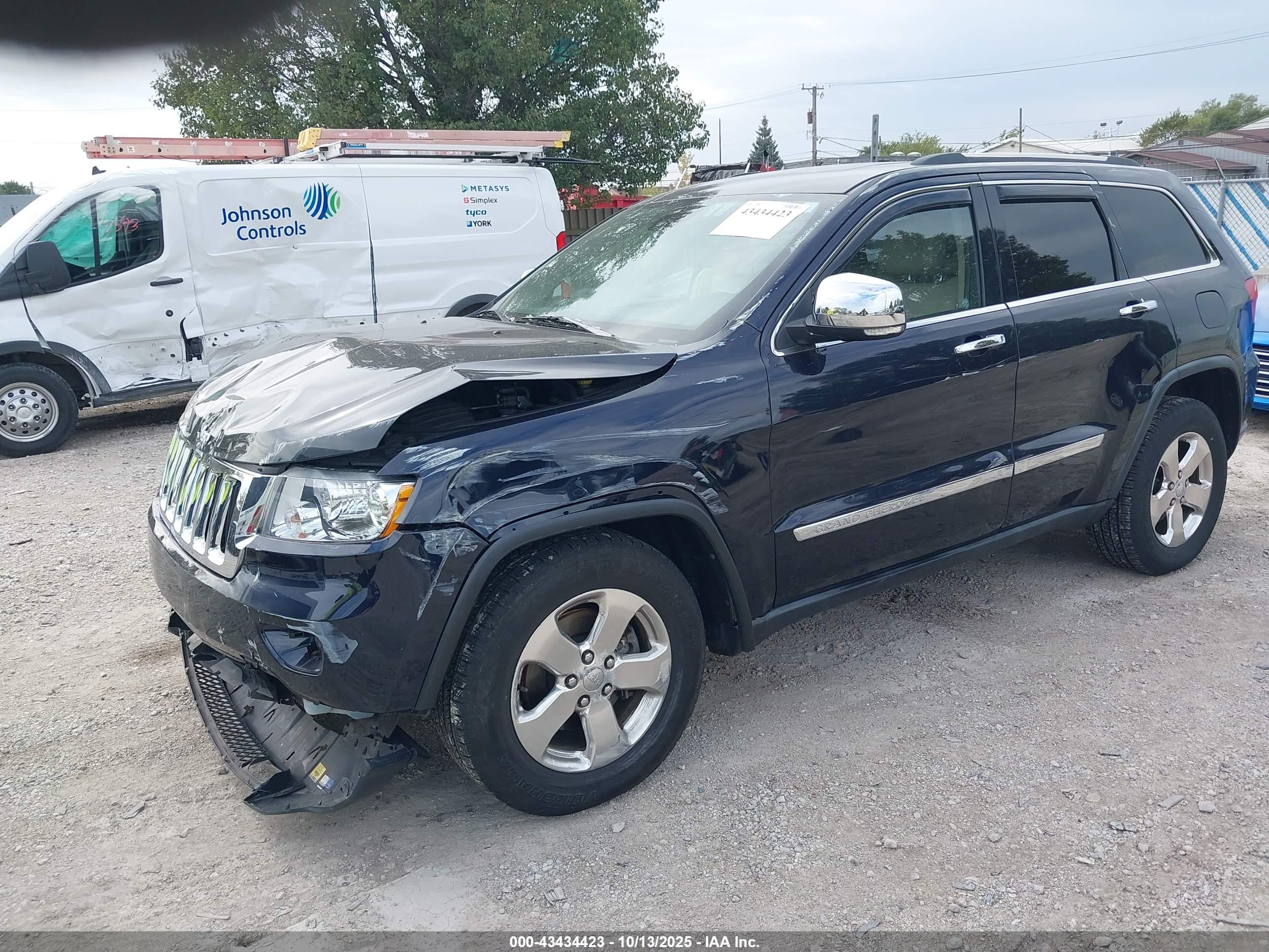 JEEP GRAND image 2