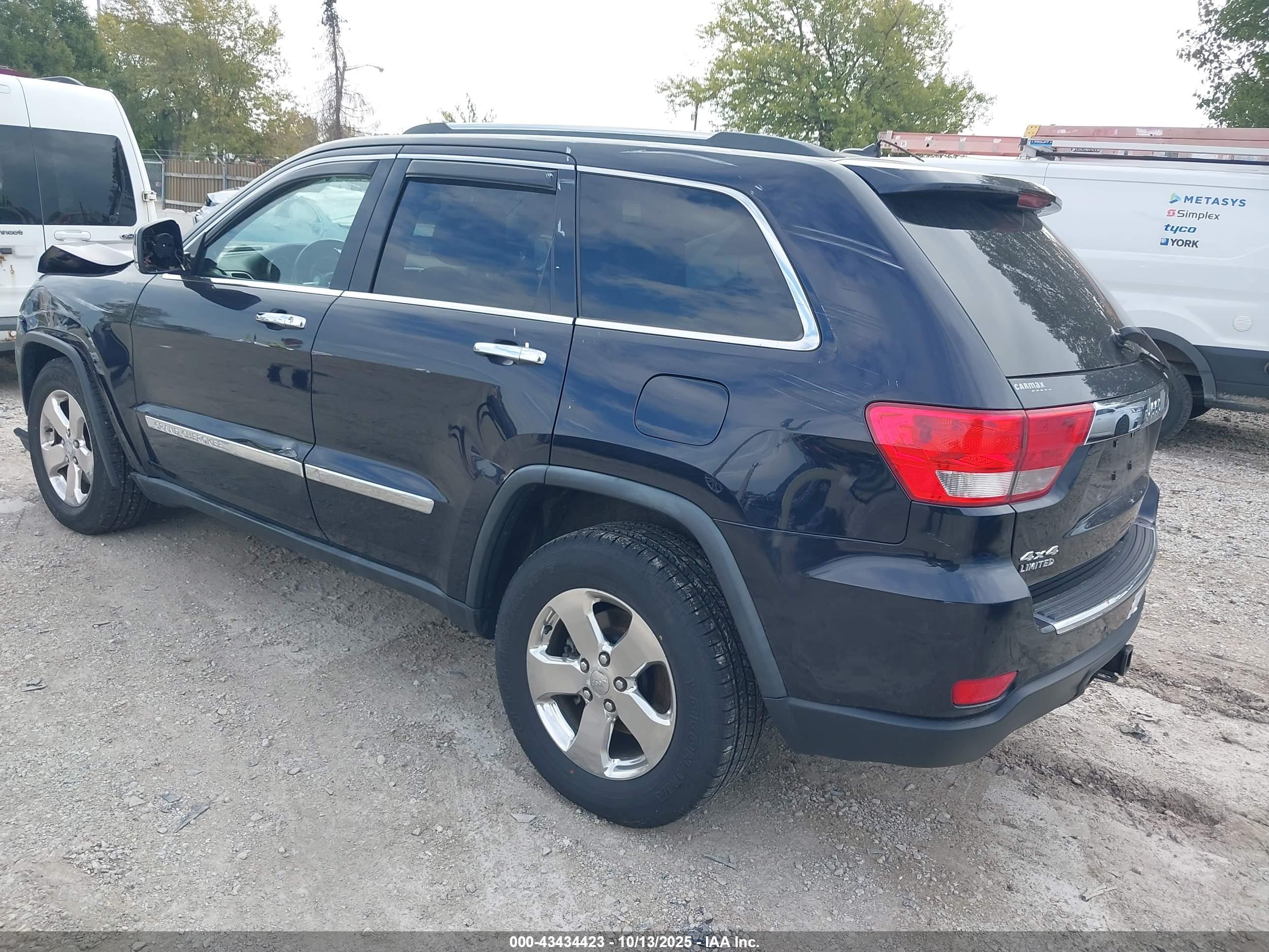 JEEP GRAND image 3