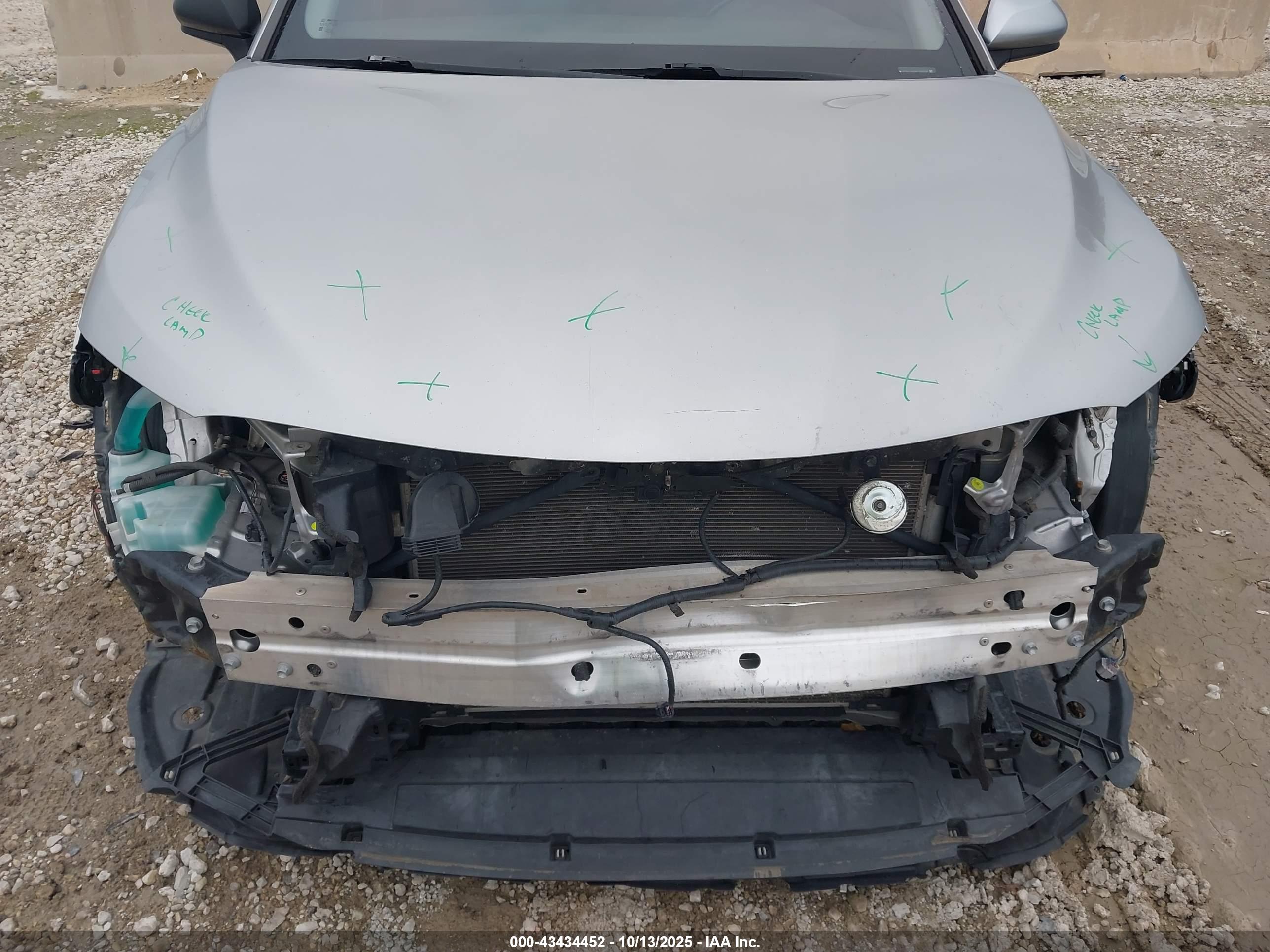 TOYOTA CAMRY image 6