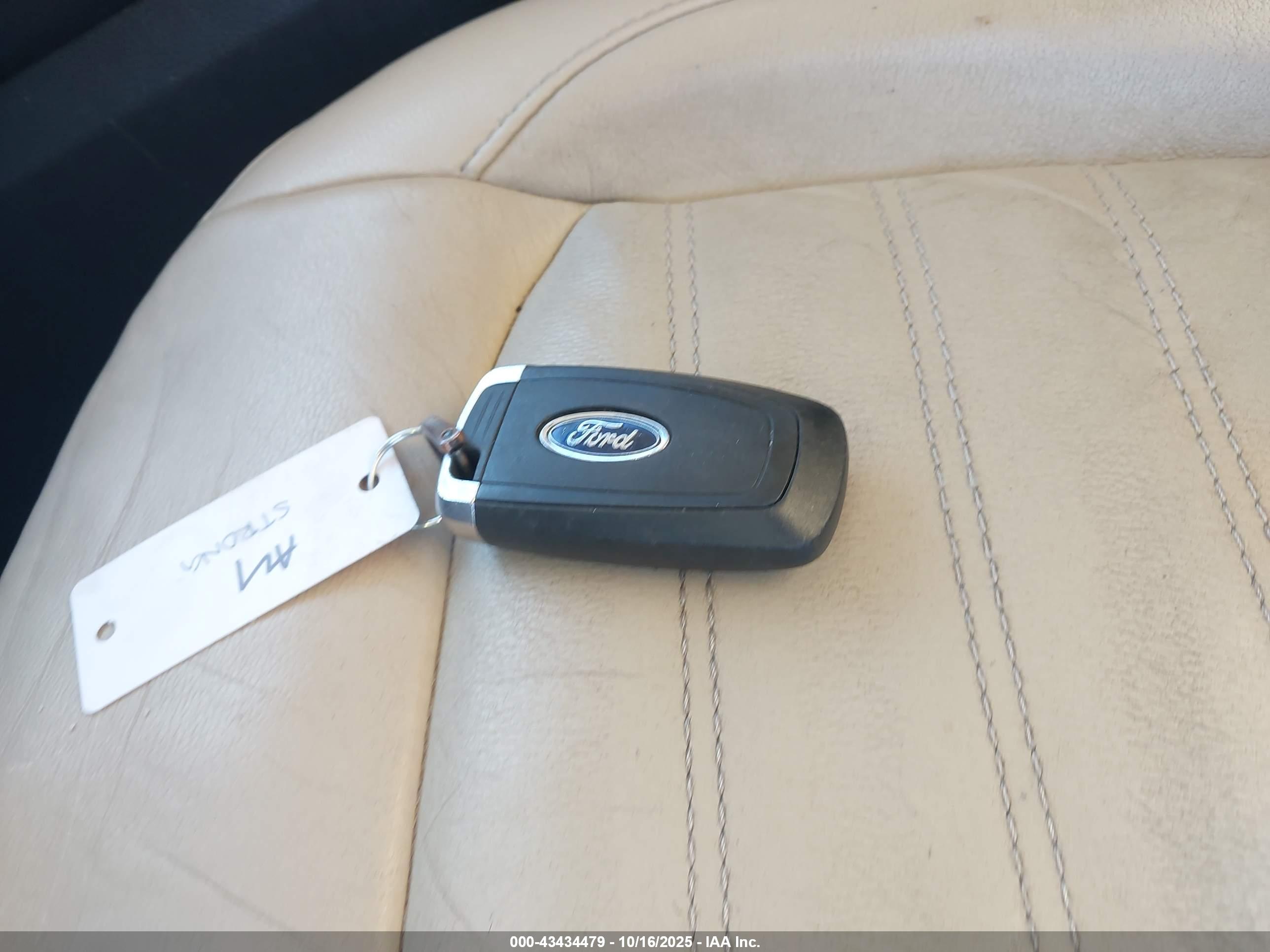 FORD EDGE image 11