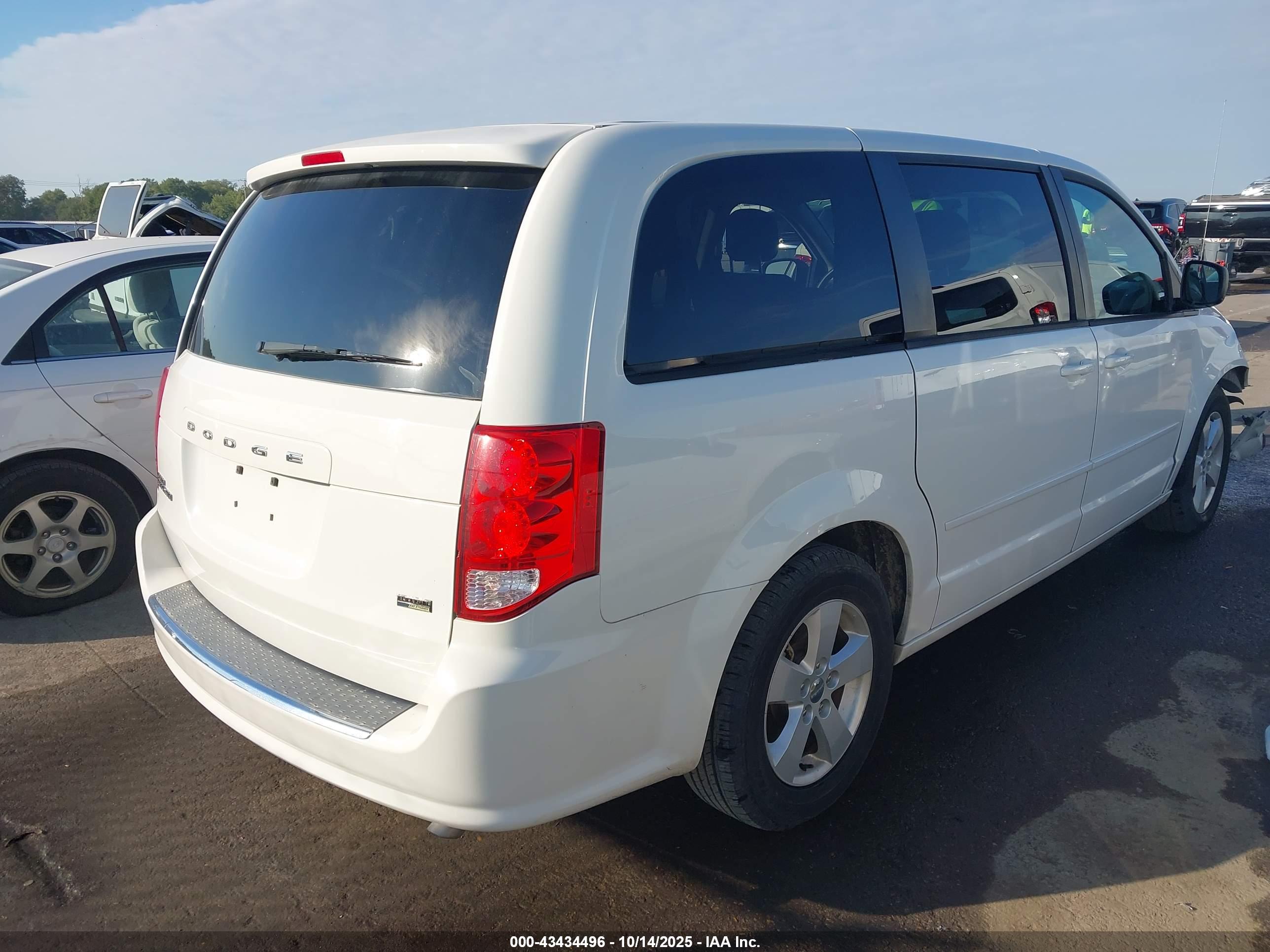 DODGE GRAND image 4