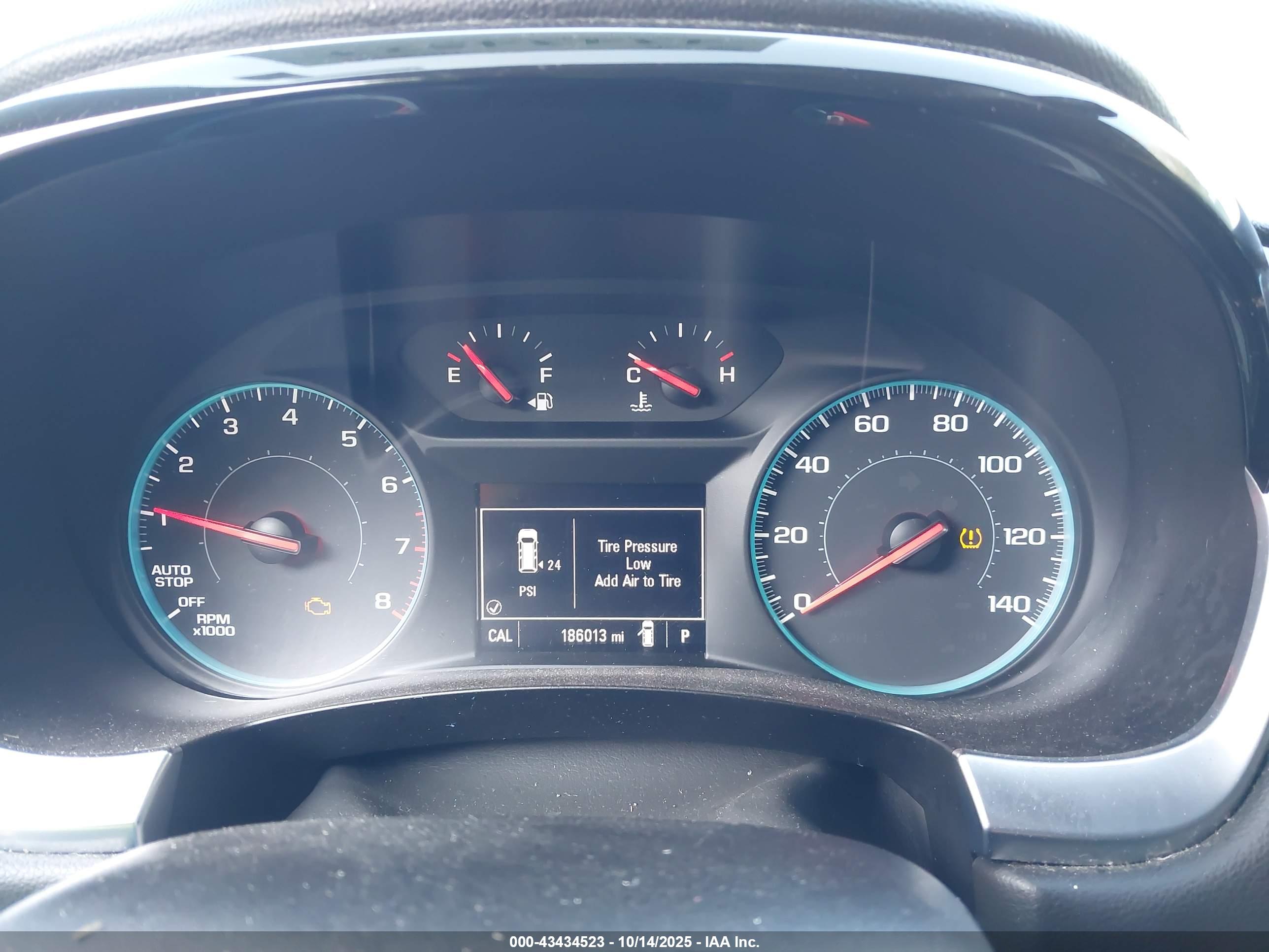 CHEVROLET TRAVERSE image 7