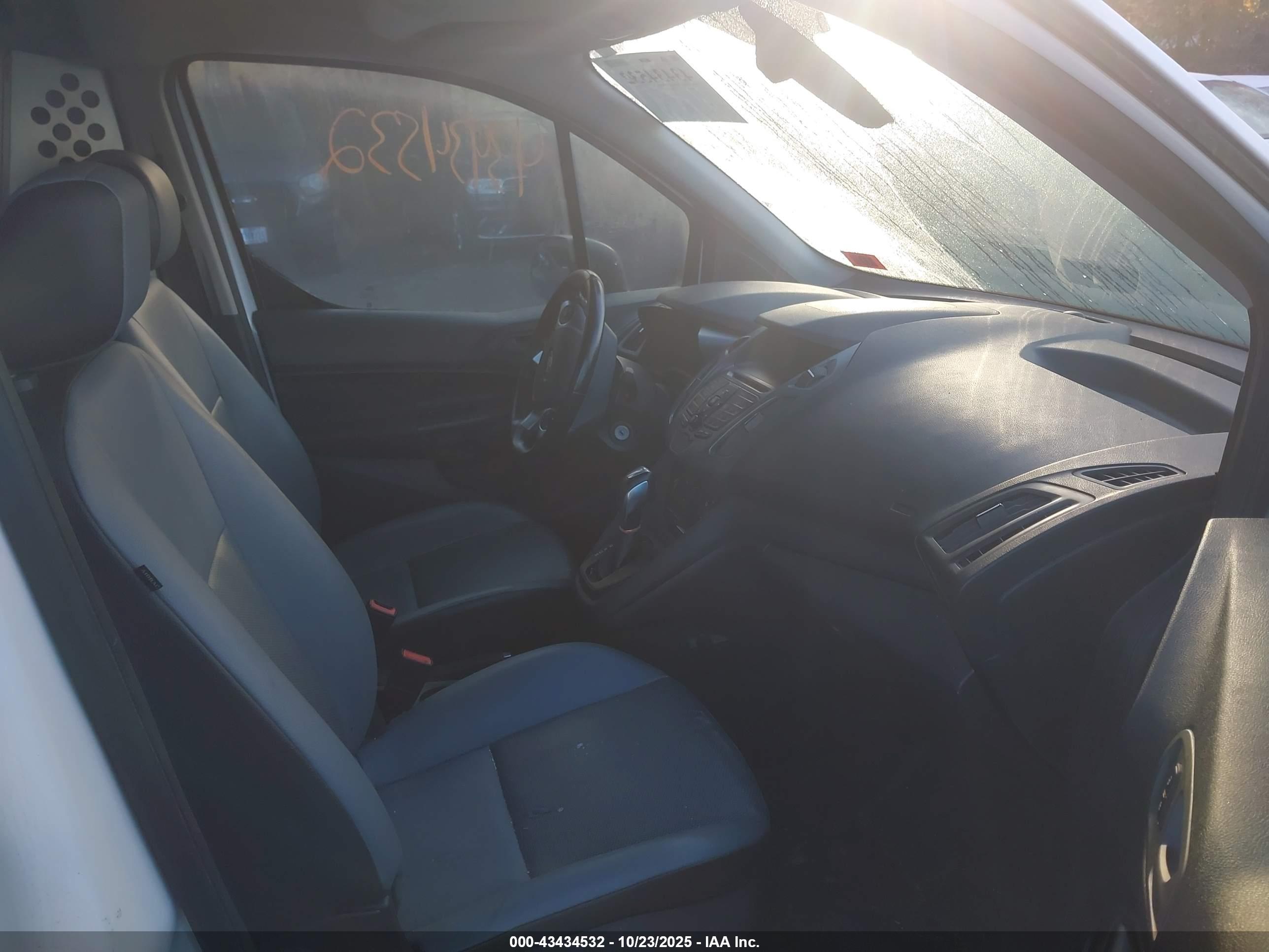 FORD TRANSIT image 5