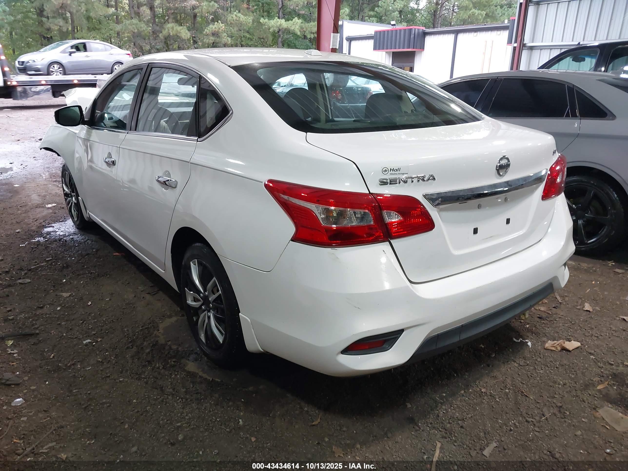 NISSAN SENTRA image 3