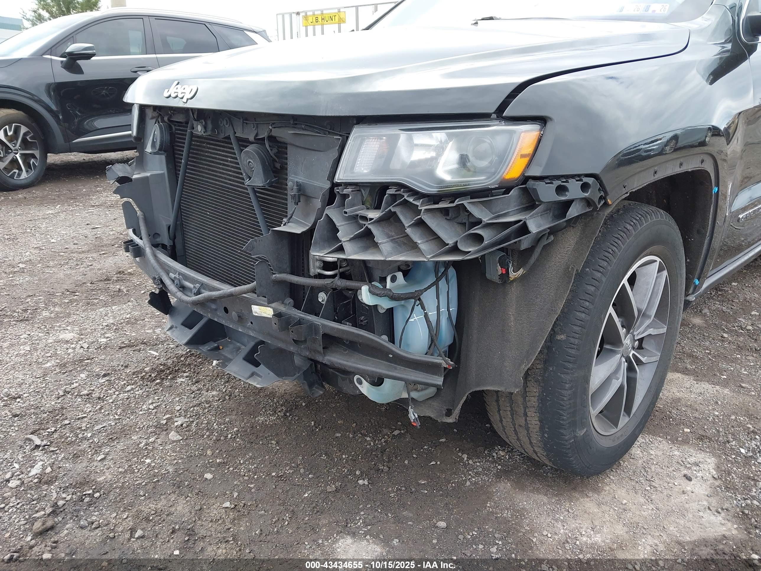 JEEP GRAND image 6
