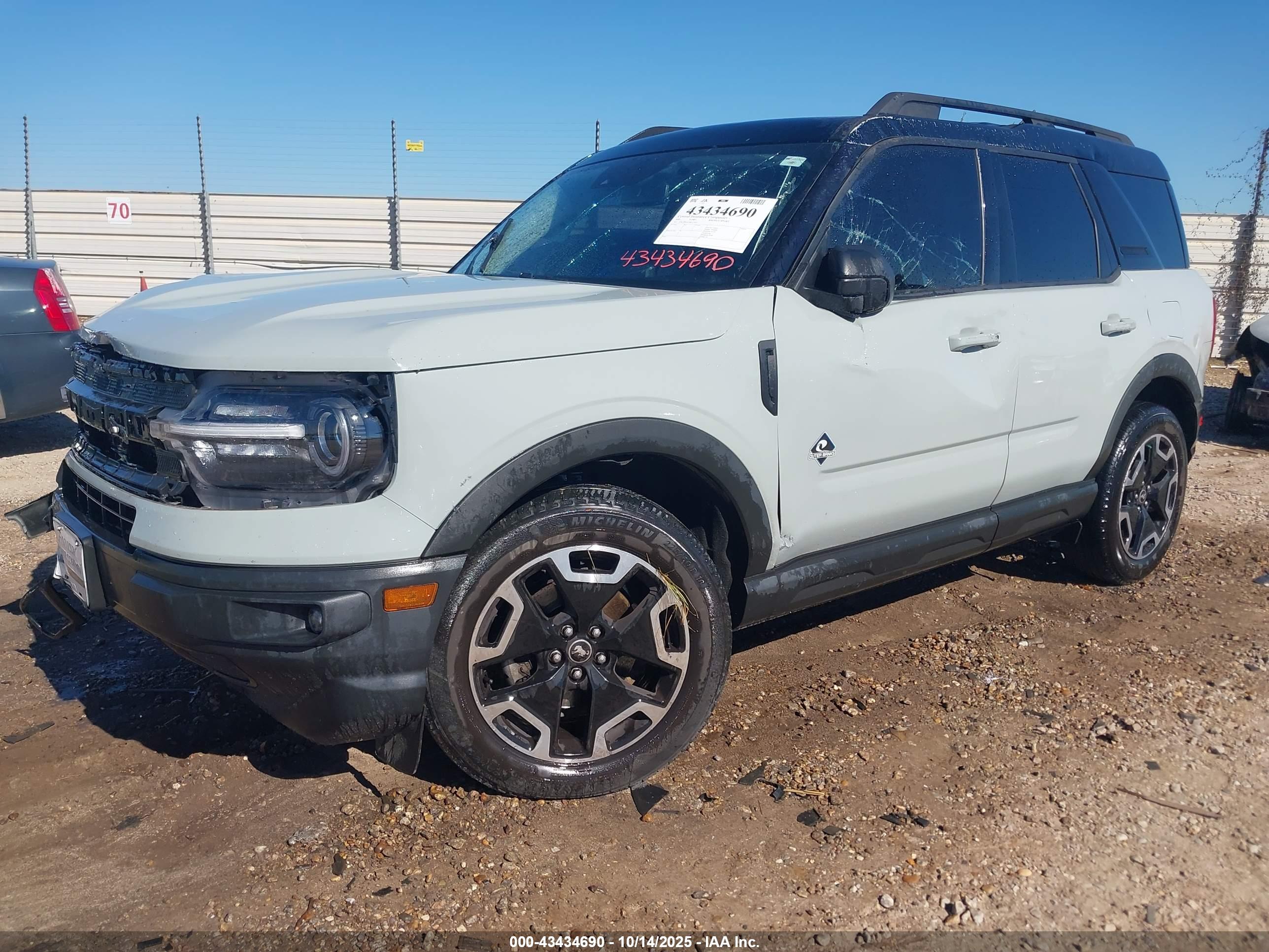 FORD BRONCO image 2