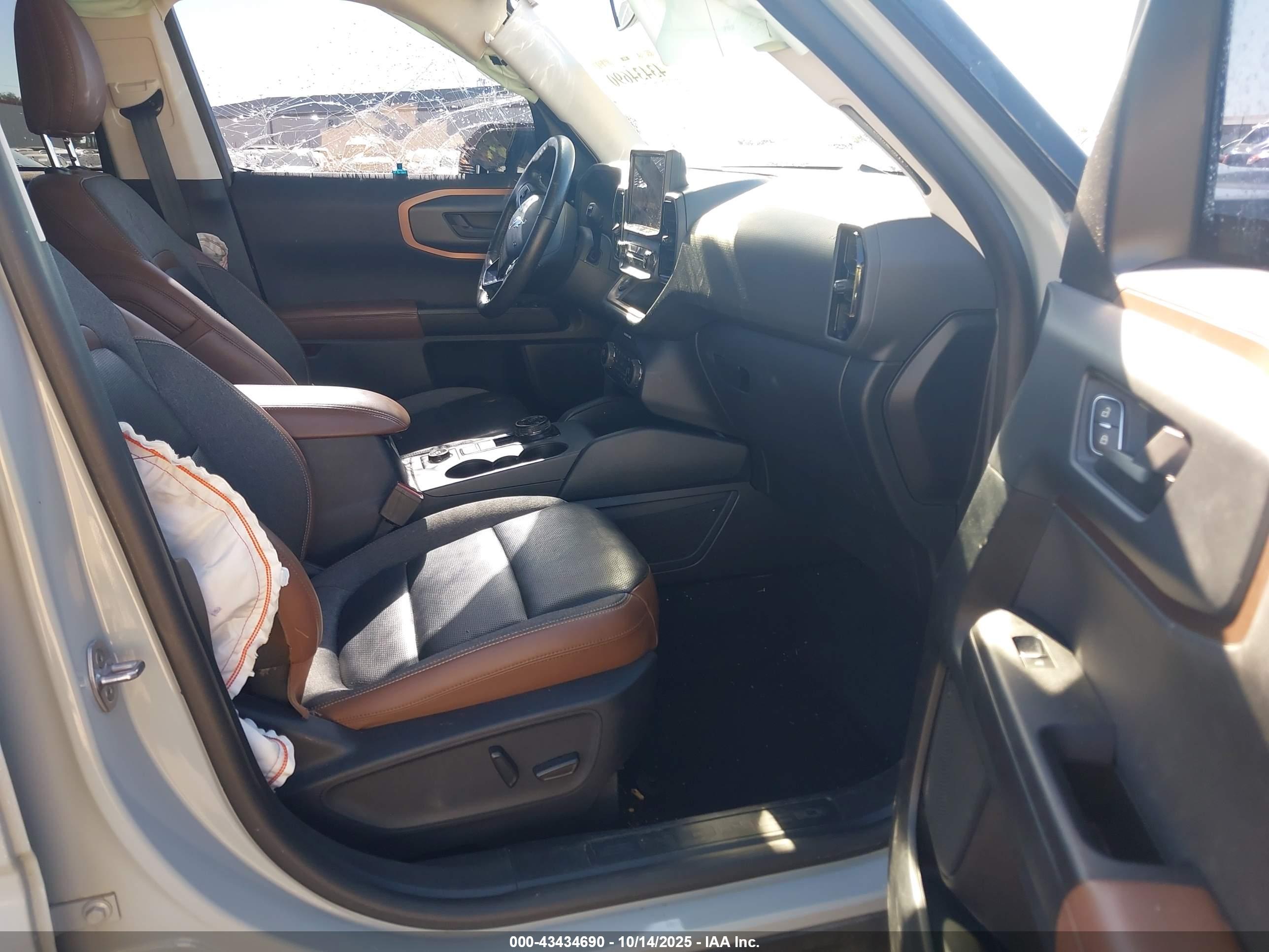 FORD BRONCO image 5