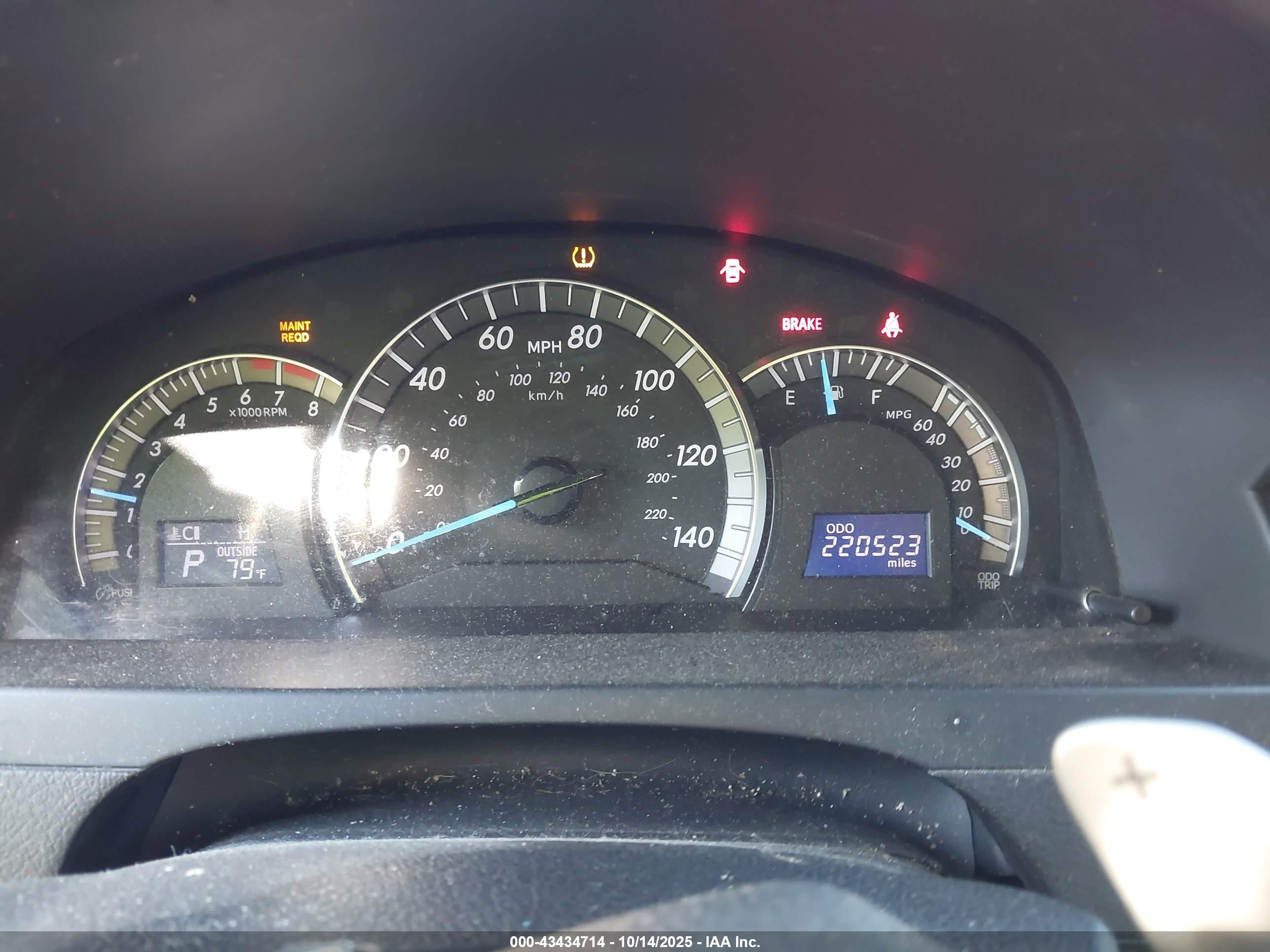TOYOTA CAMRY image 7