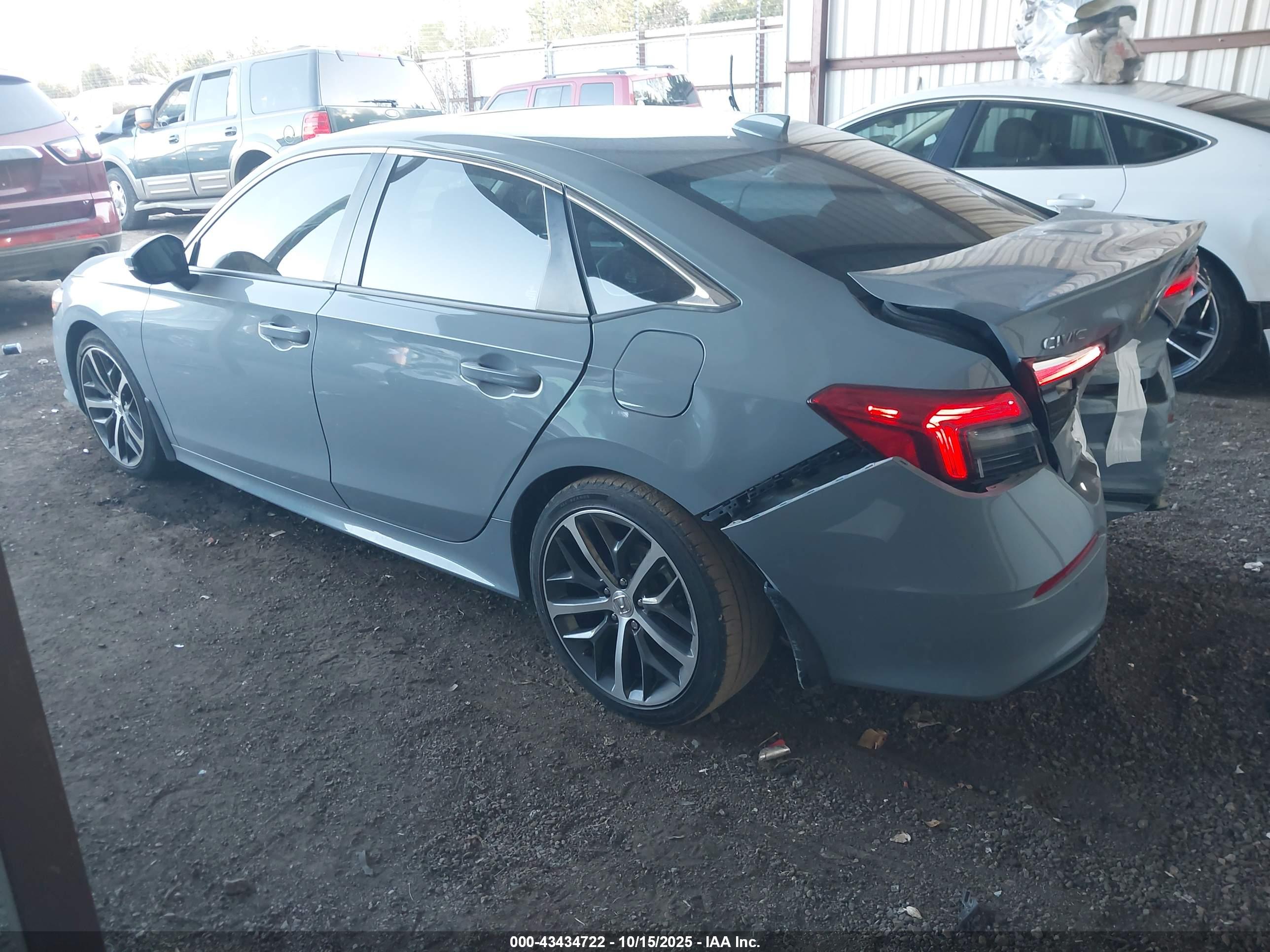 HONDA CIVIC image 3