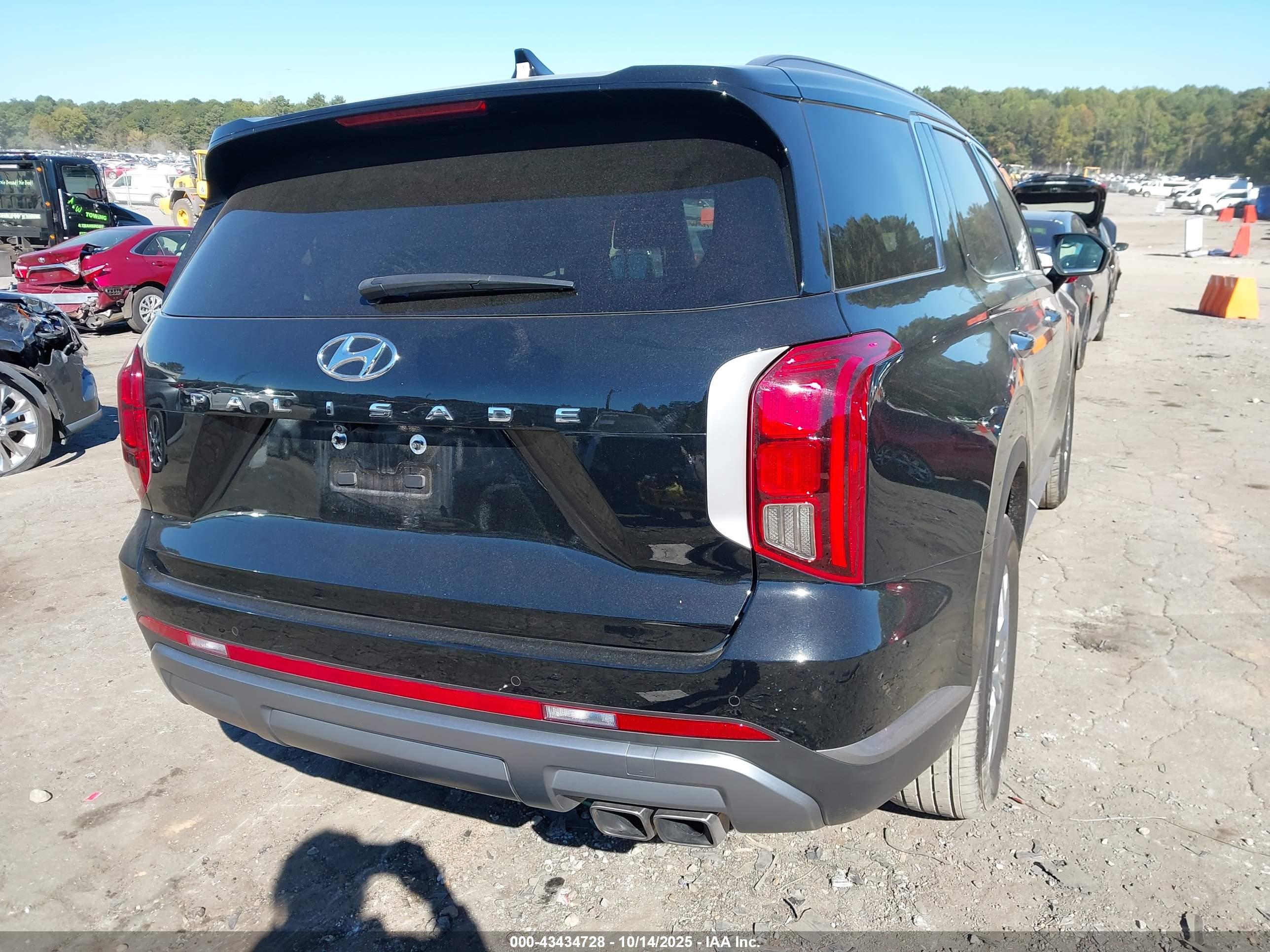 HYUNDAI PALISADE image 4