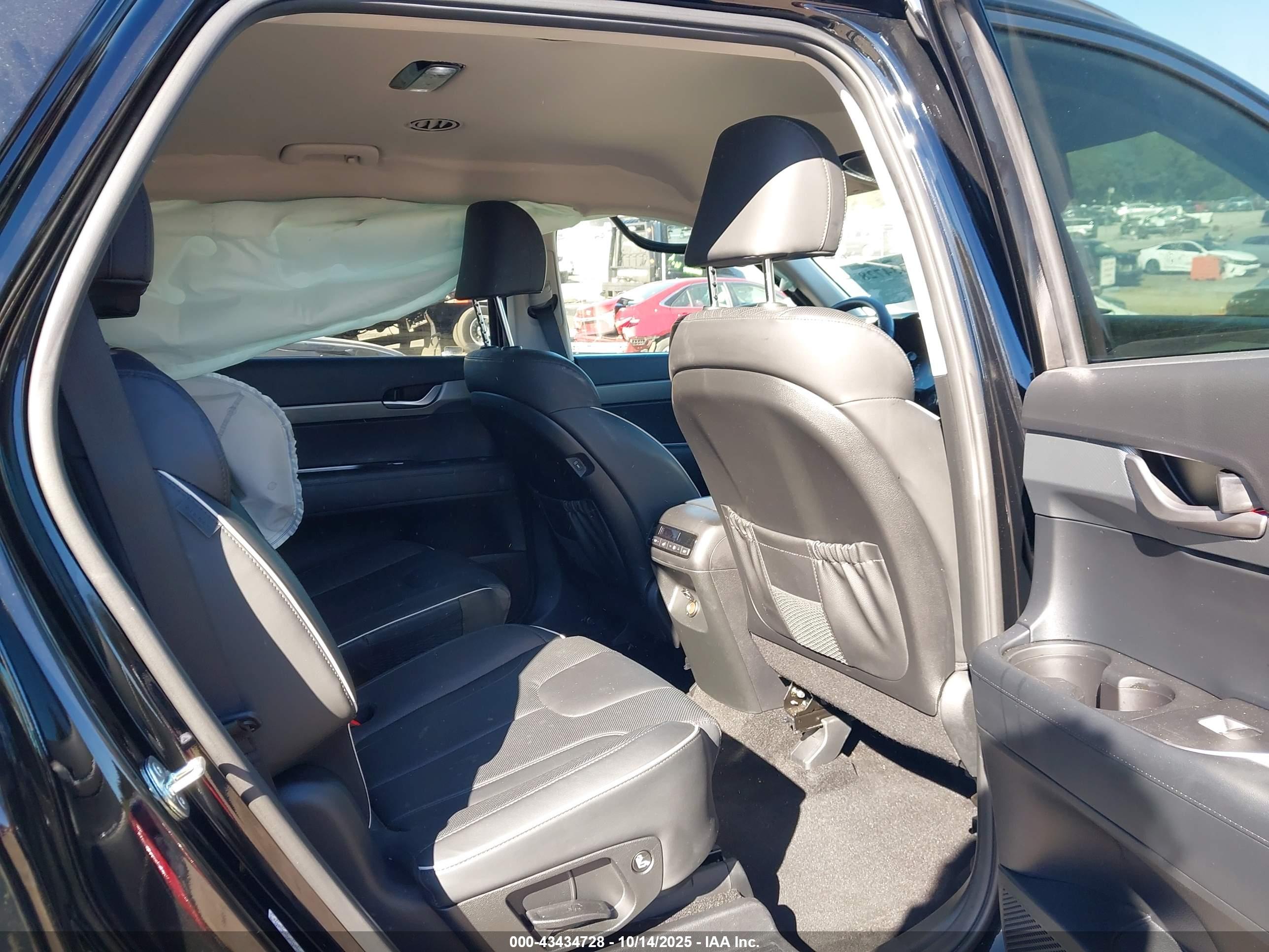 HYUNDAI PALISADE image 8
