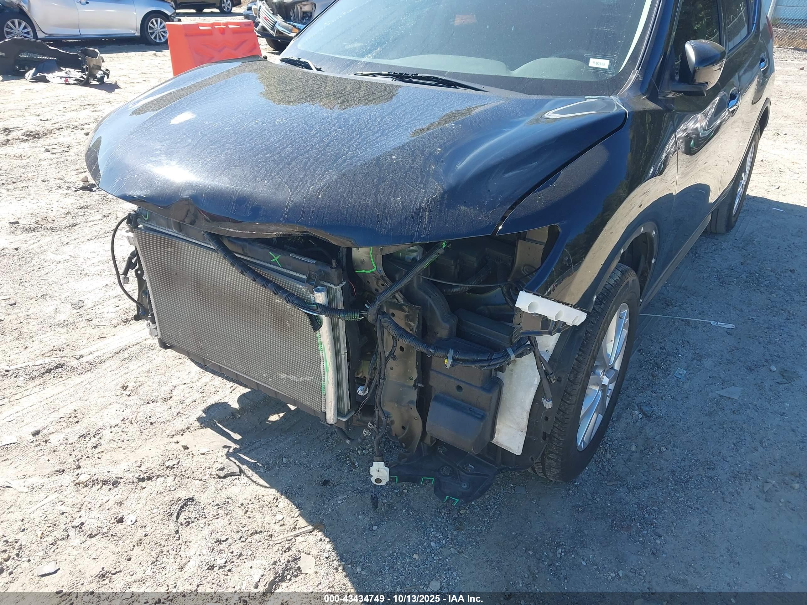 NISSAN ROGUE image 6