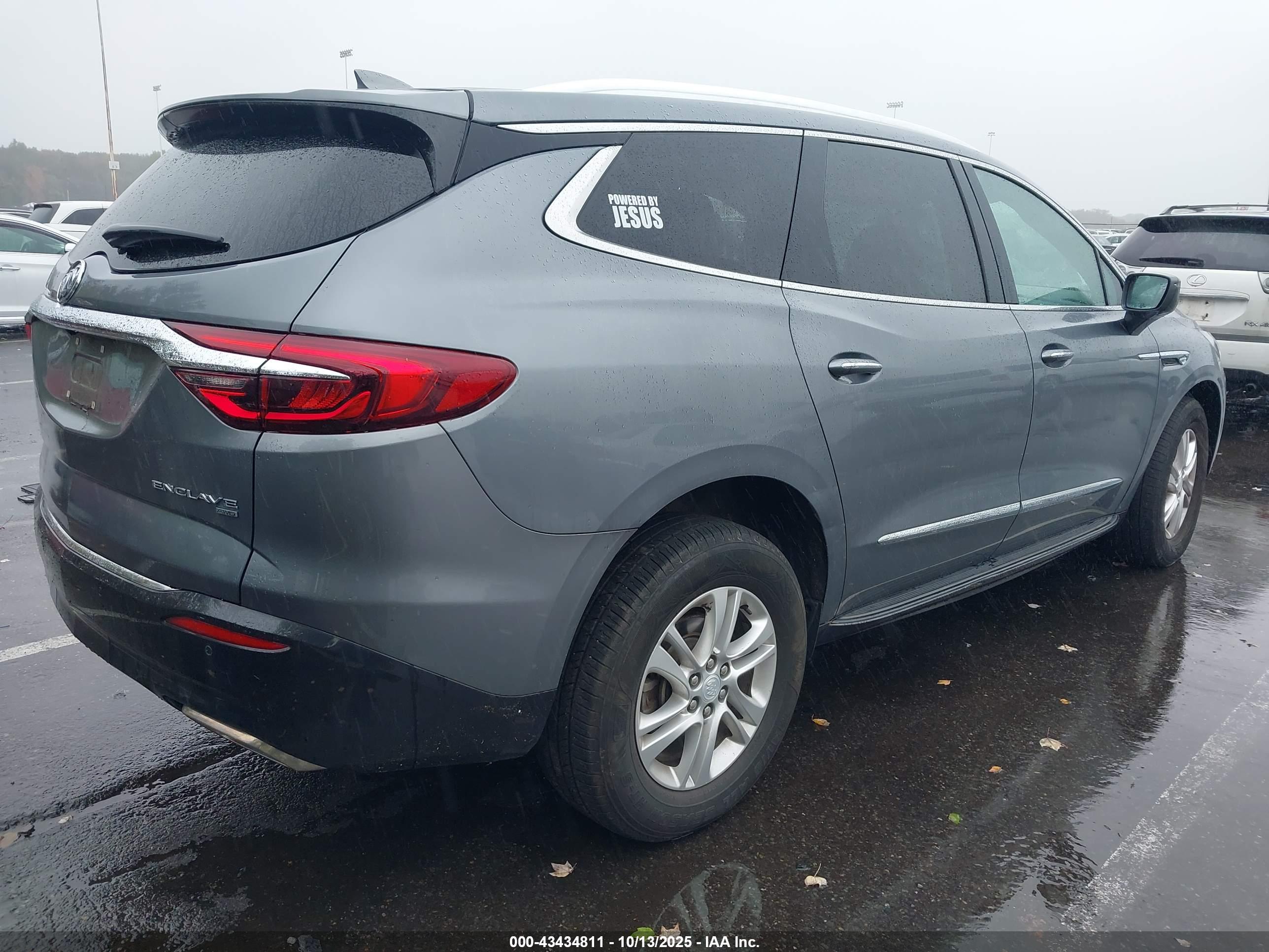 BUICK ENCLAVE image 4