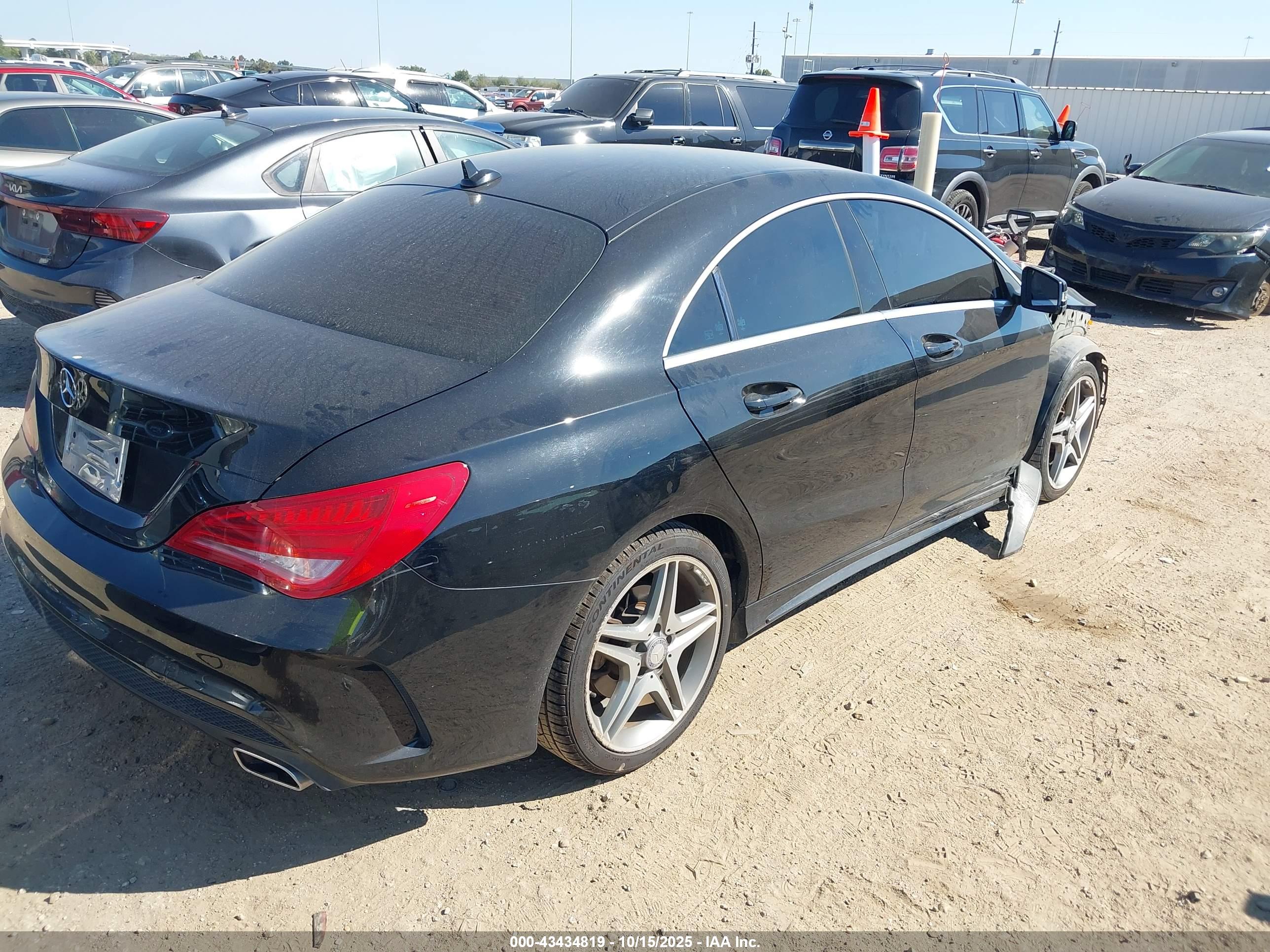 MERCEDES-BENZ CLA image 4