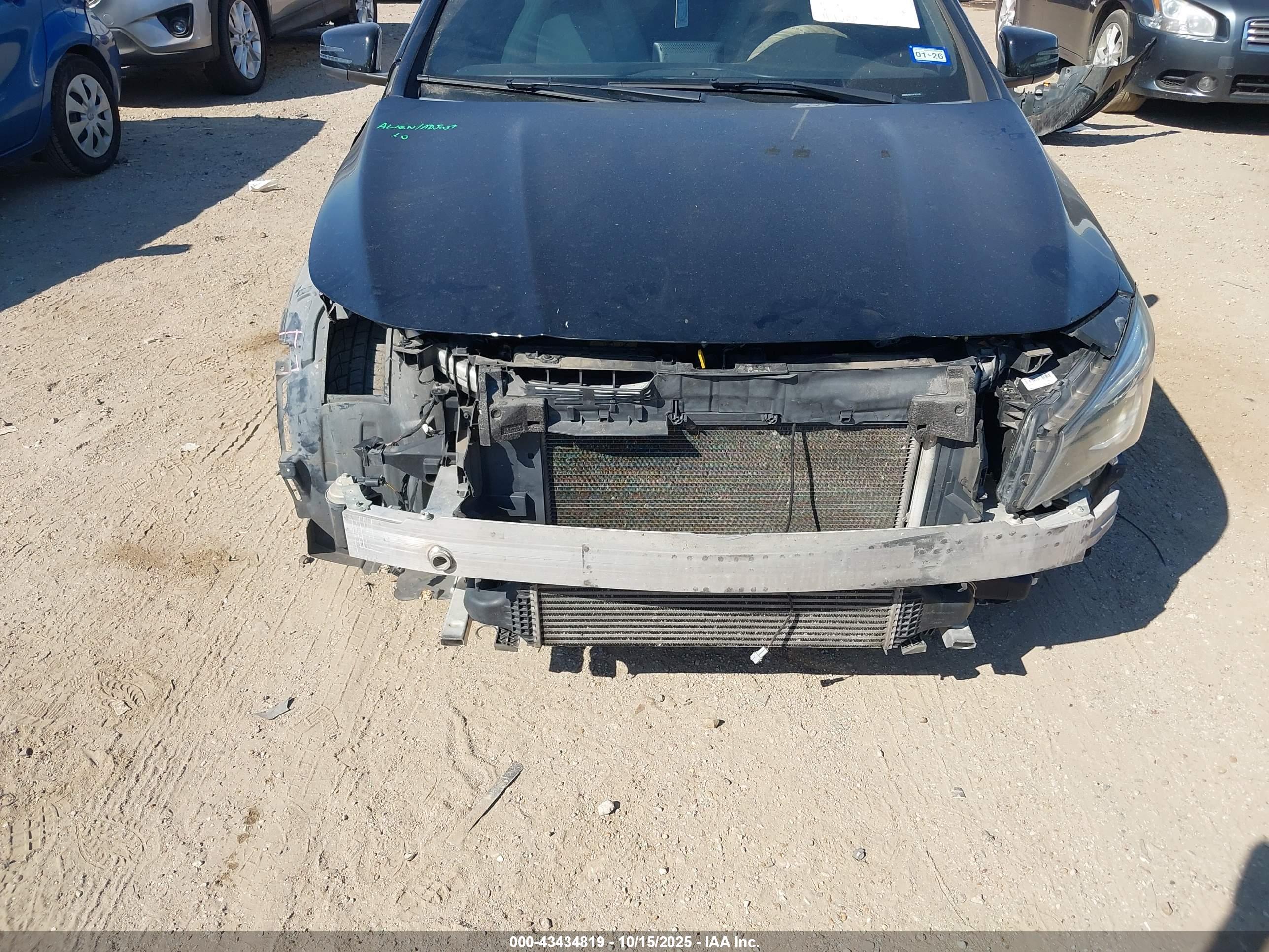 MERCEDES-BENZ CLA image 6