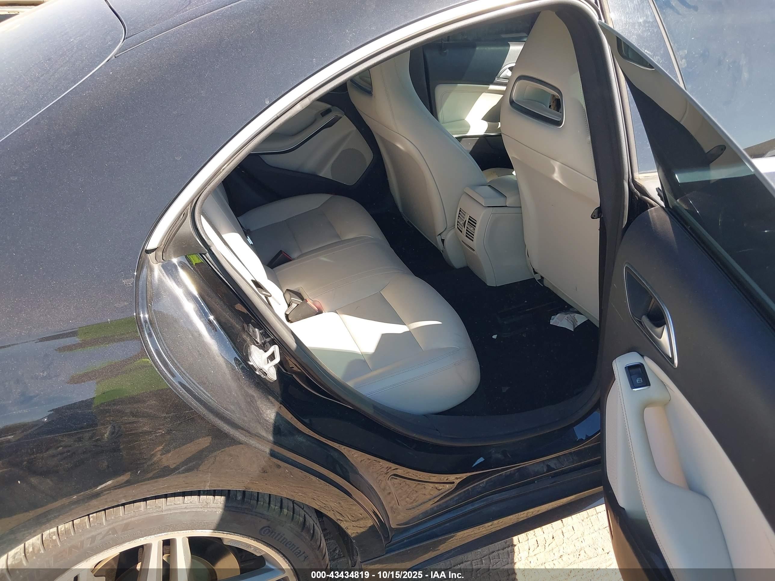 MERCEDES-BENZ CLA image 8