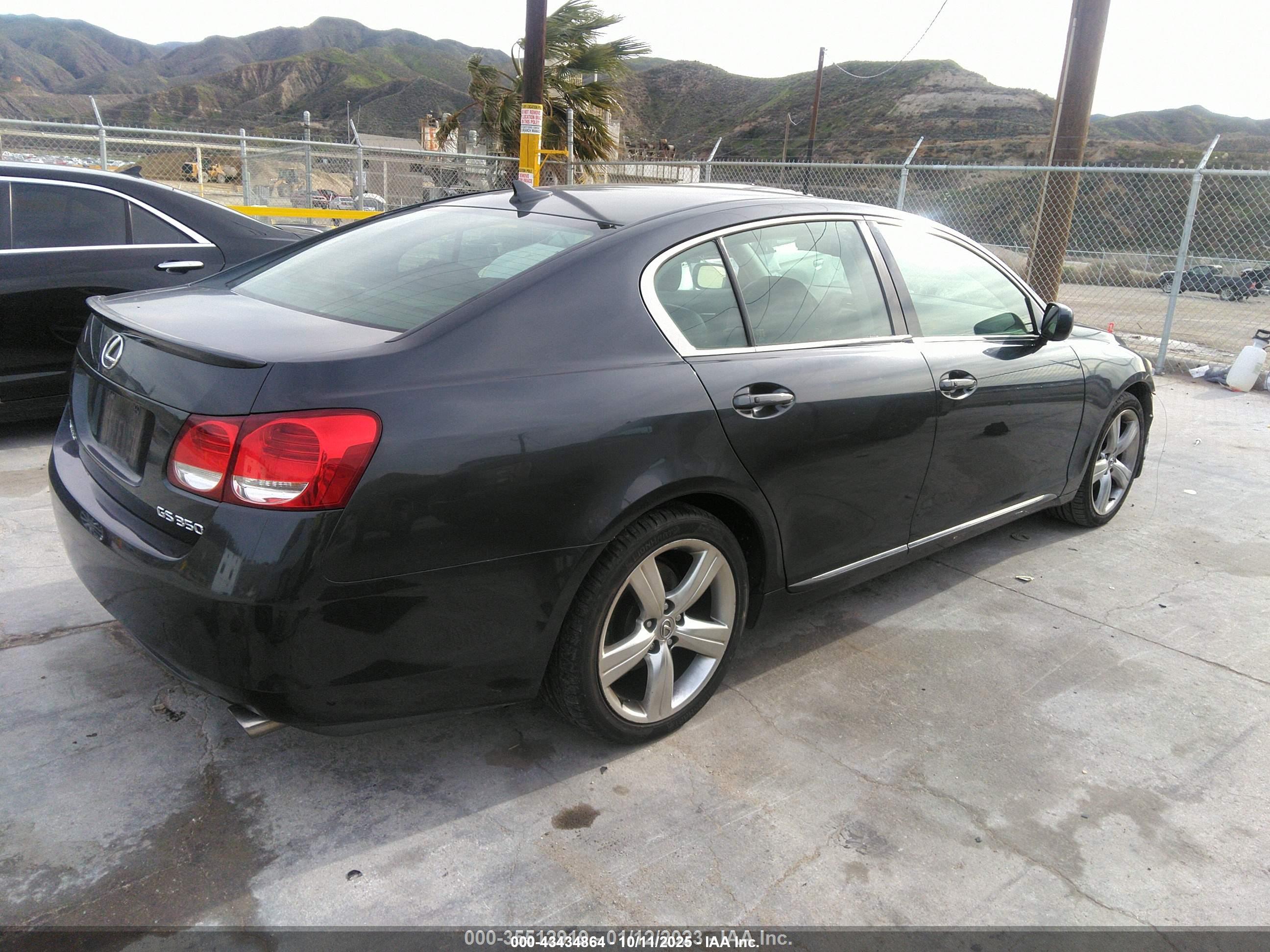 LEXUS GS image 4