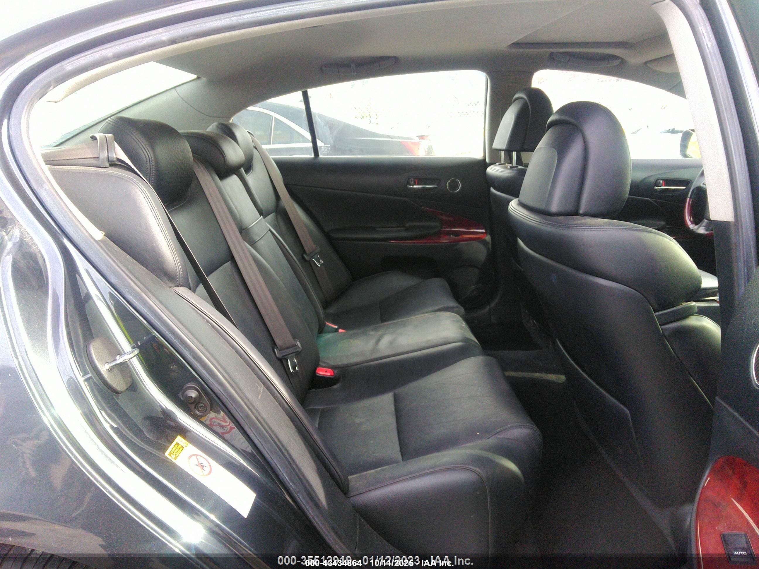 LEXUS GS image 8