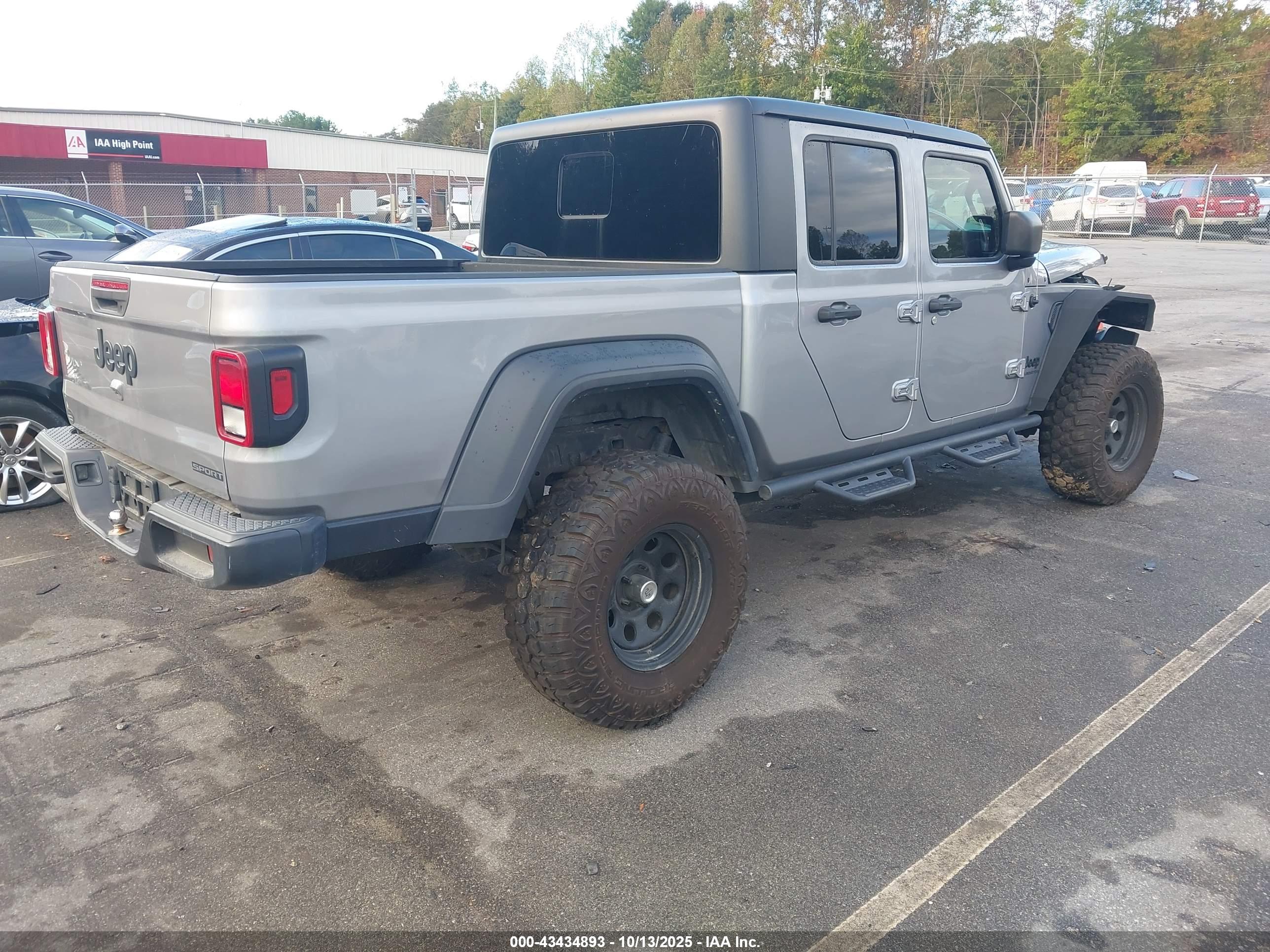 JEEP GLADIATOR image 4
