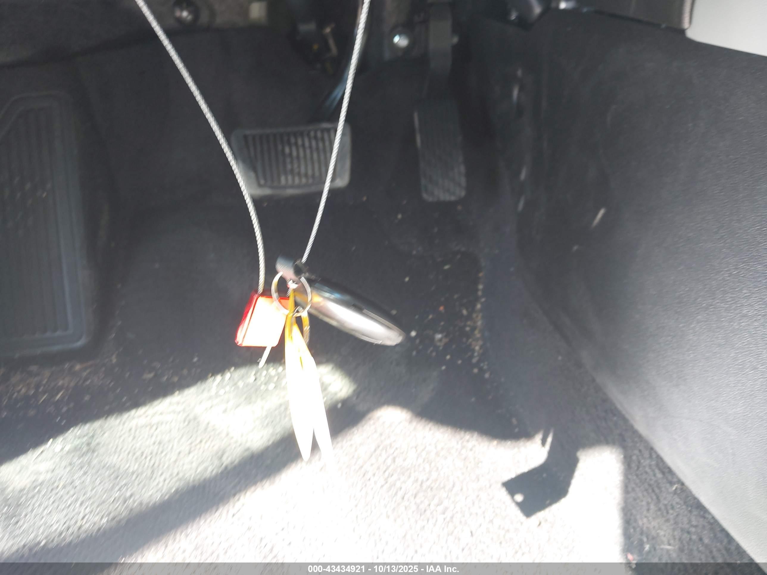 HYUNDAI ELANTRA image 11