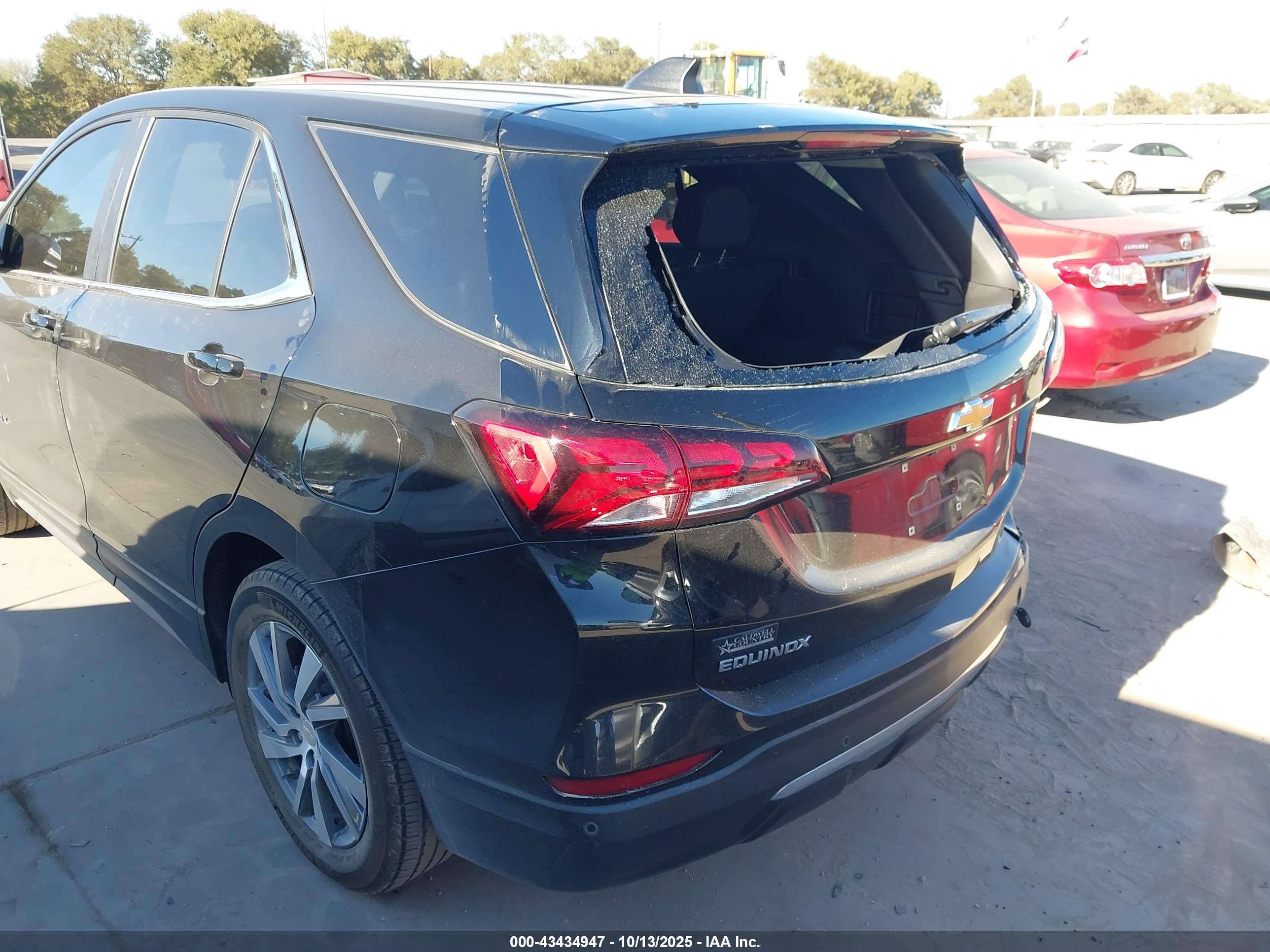CHEVROLET EQUINOX image 6