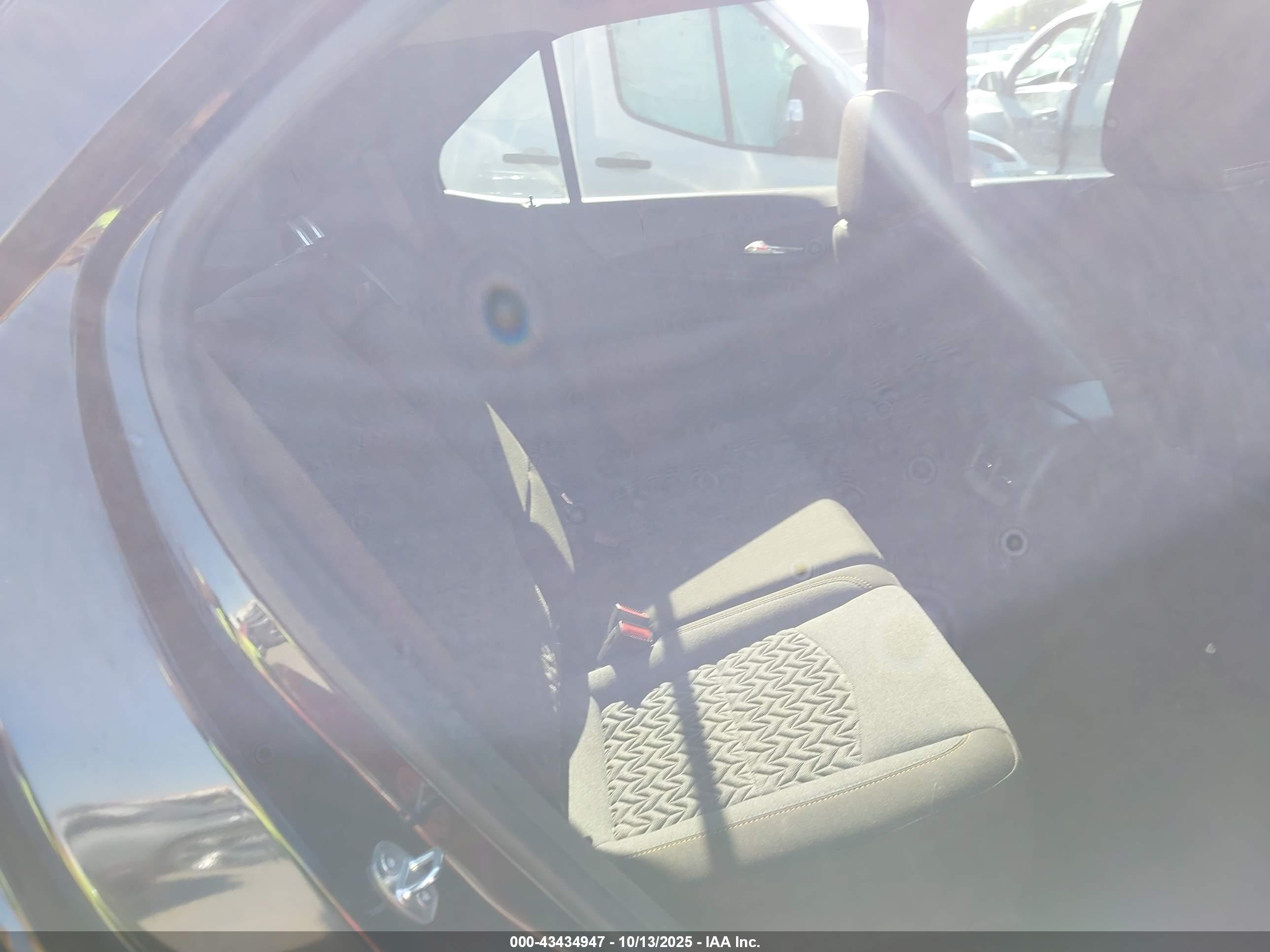 CHEVROLET EQUINOX image 8