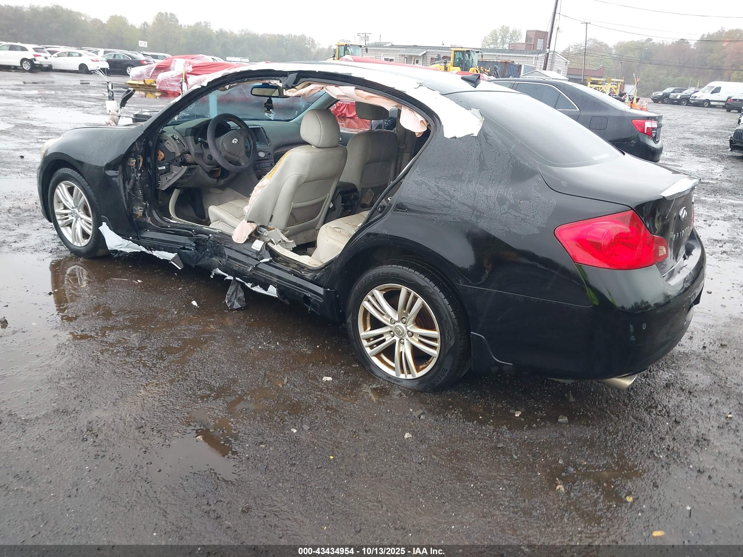INFINITI G37X image 3