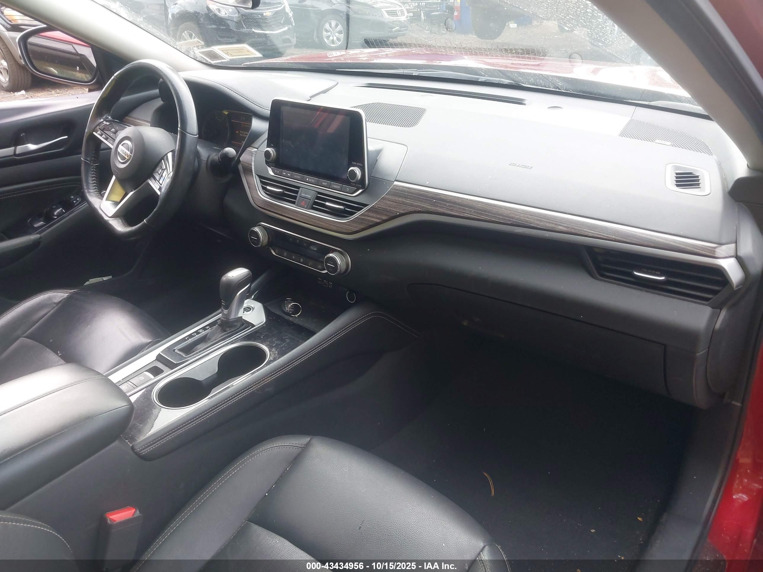 NISSAN ALTIMA image 5