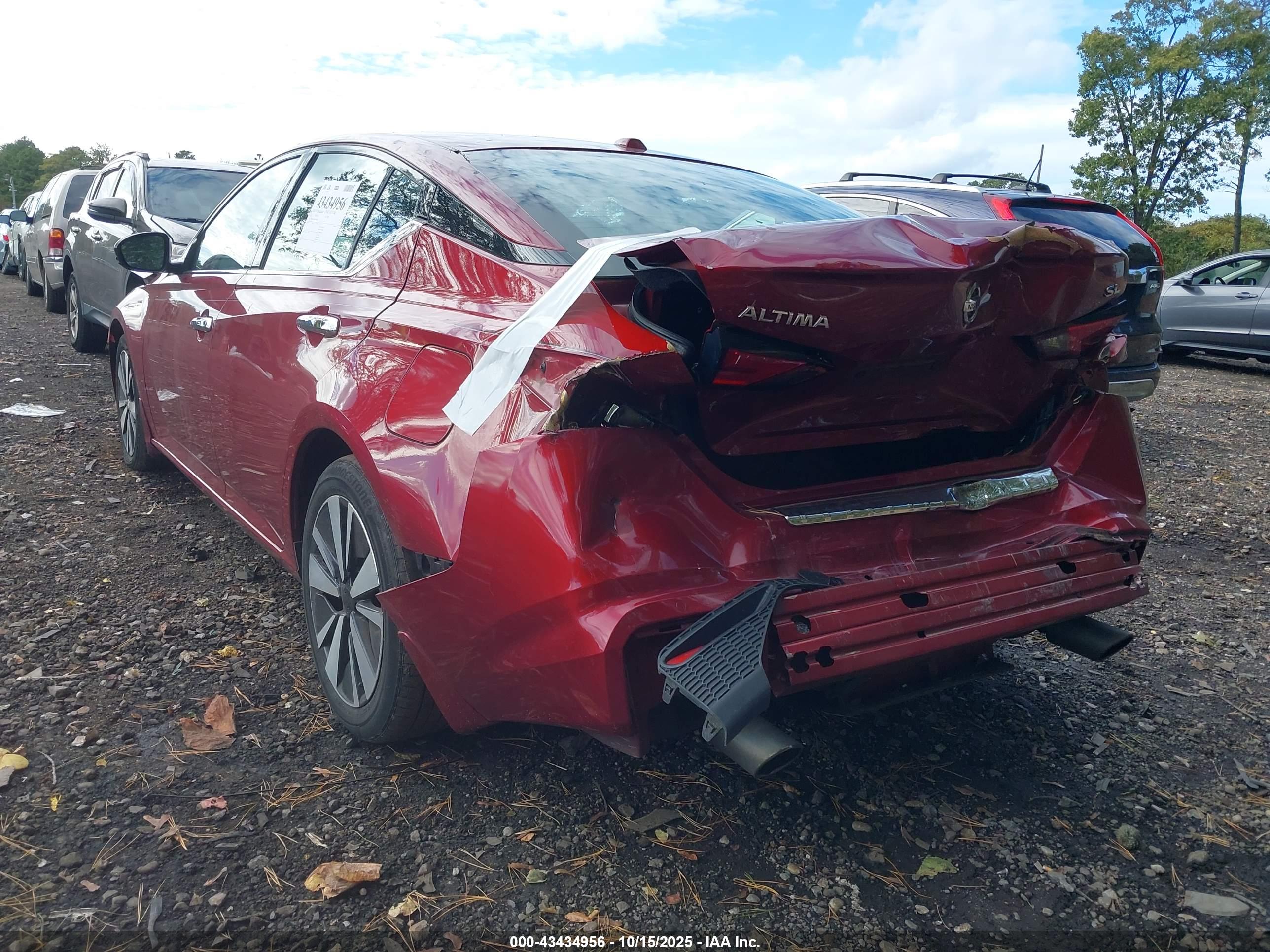 NISSAN ALTIMA image 6