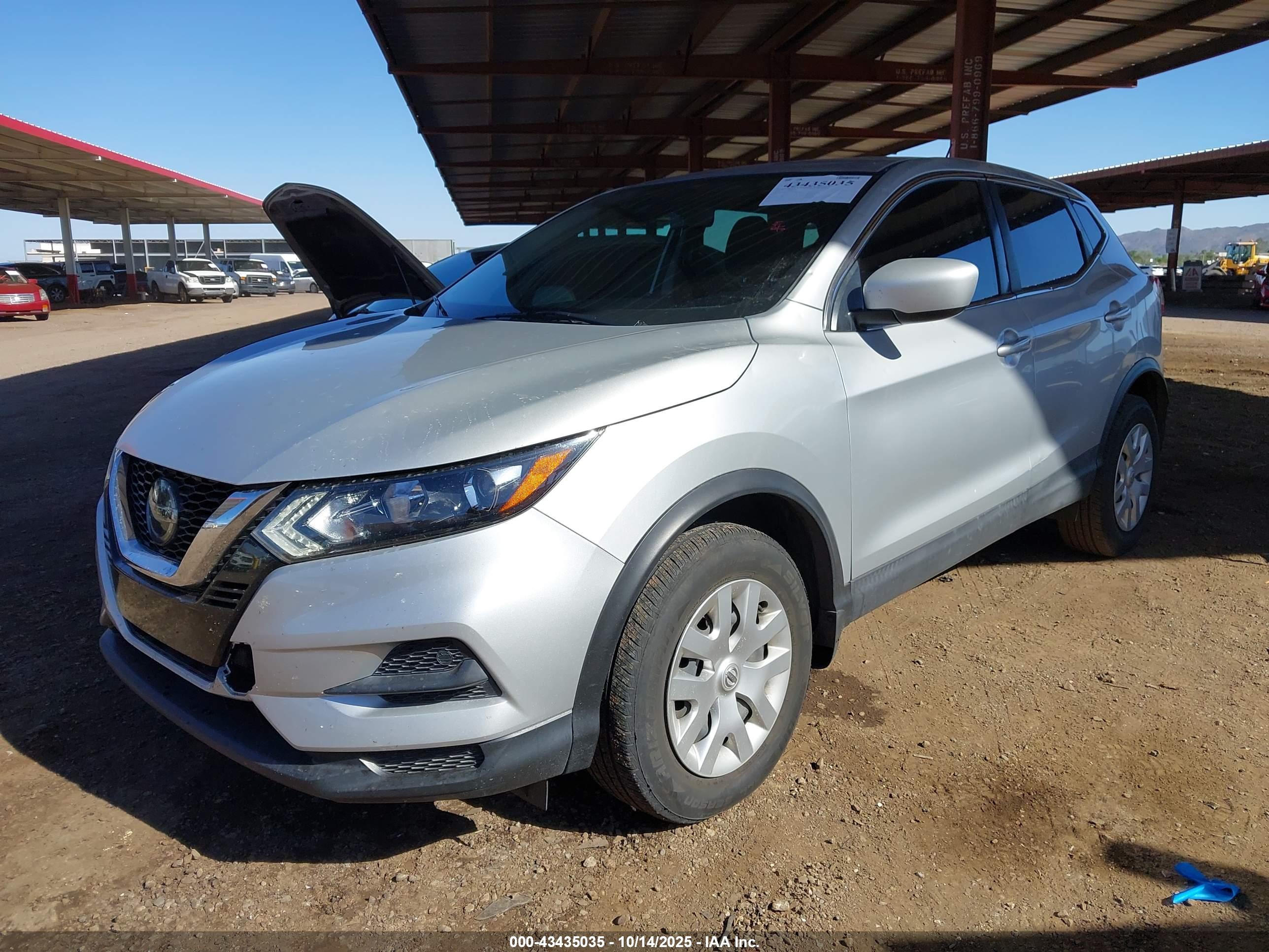 NISSAN ROGUE image 2