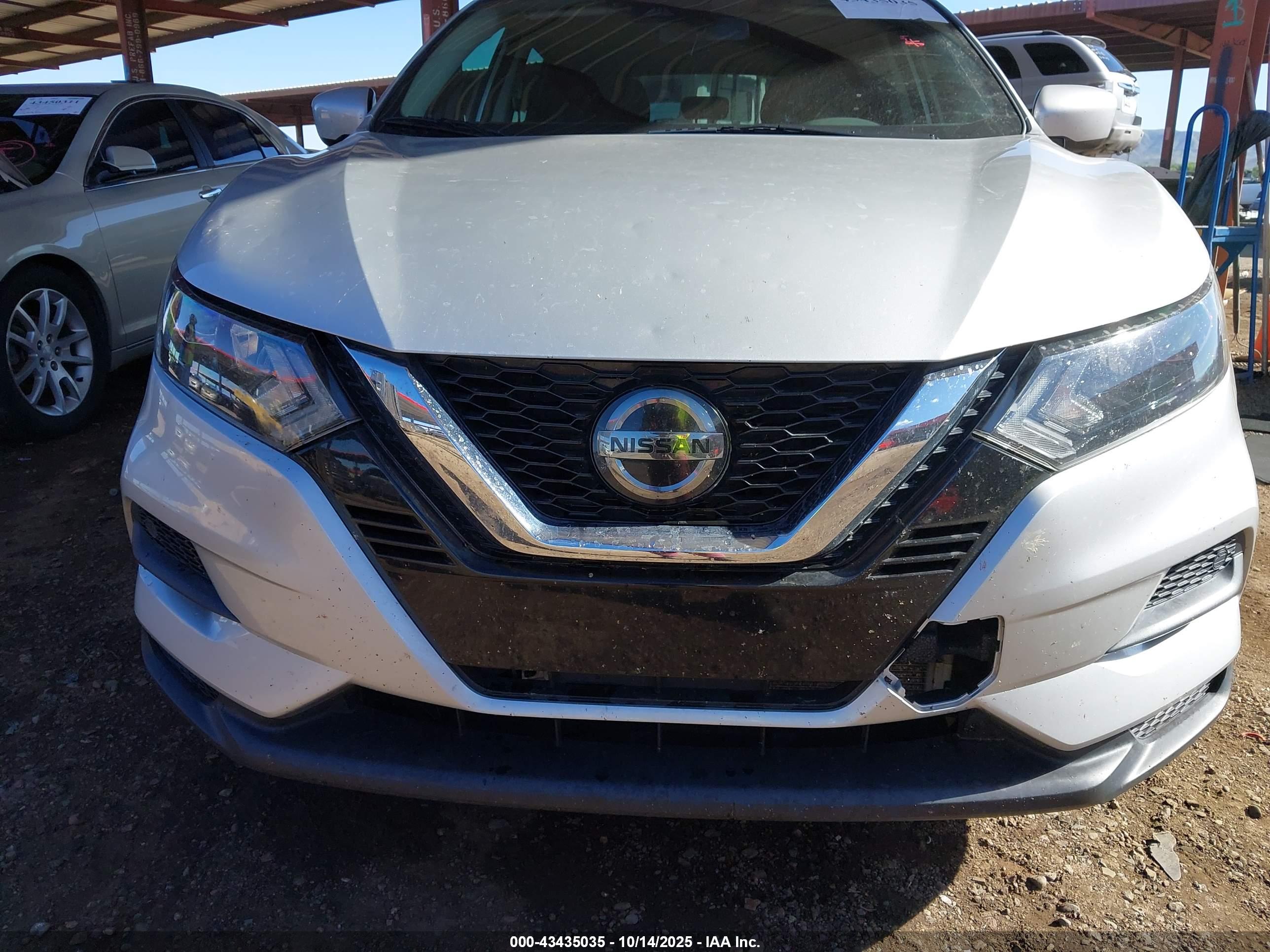 NISSAN ROGUE image 6