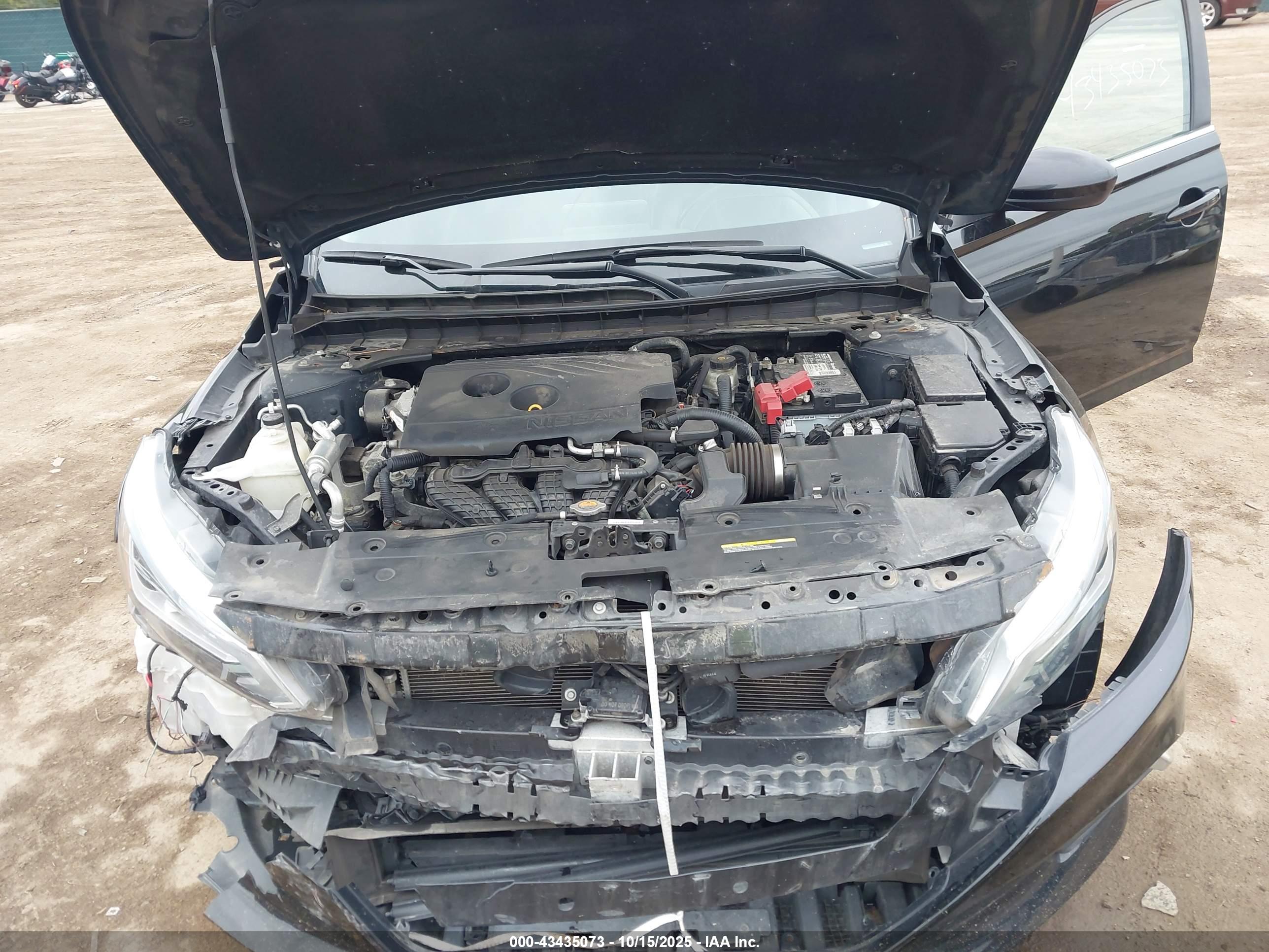 NISSAN ALTIMA image 10