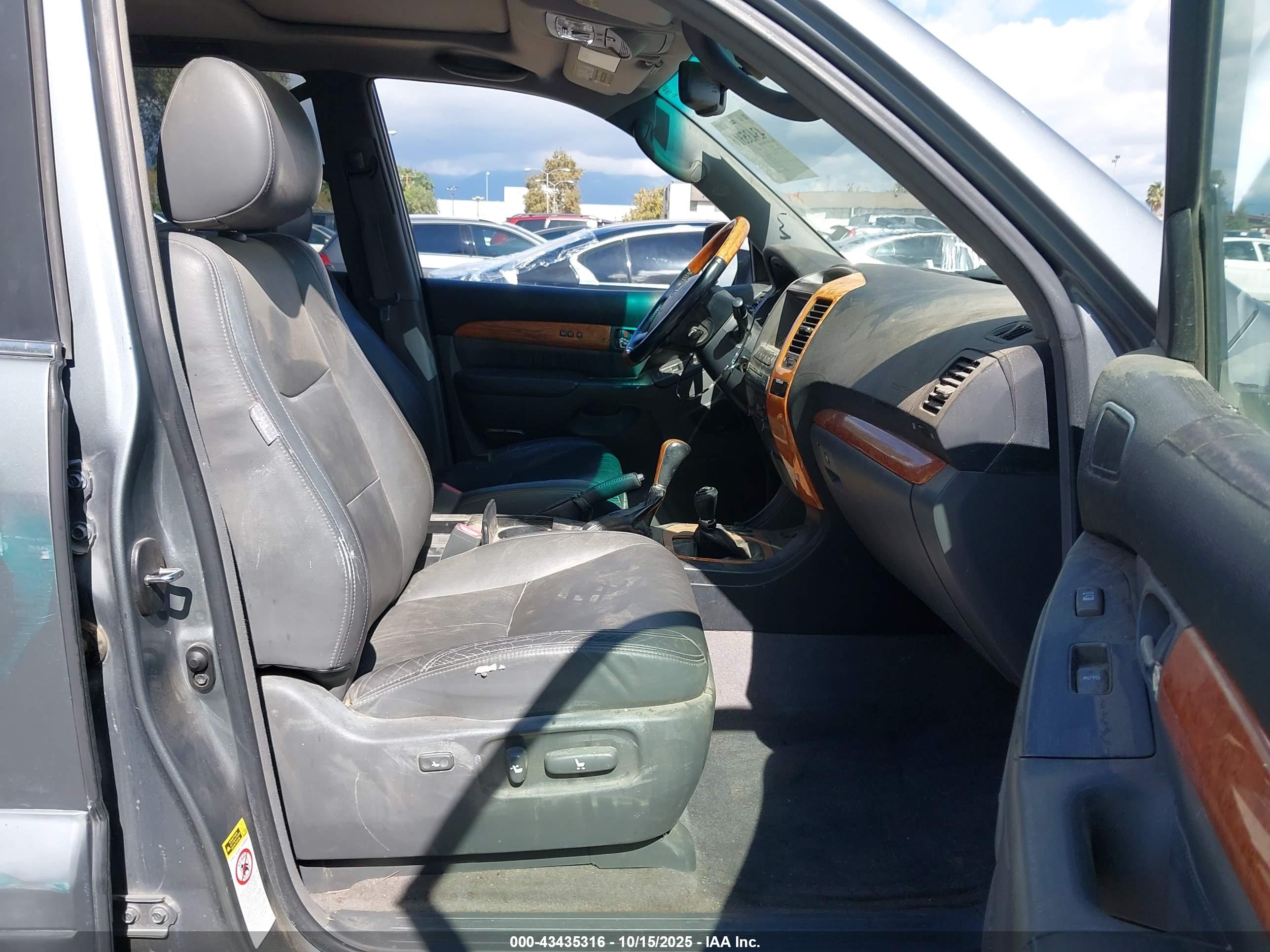 LEXUS GX image 5