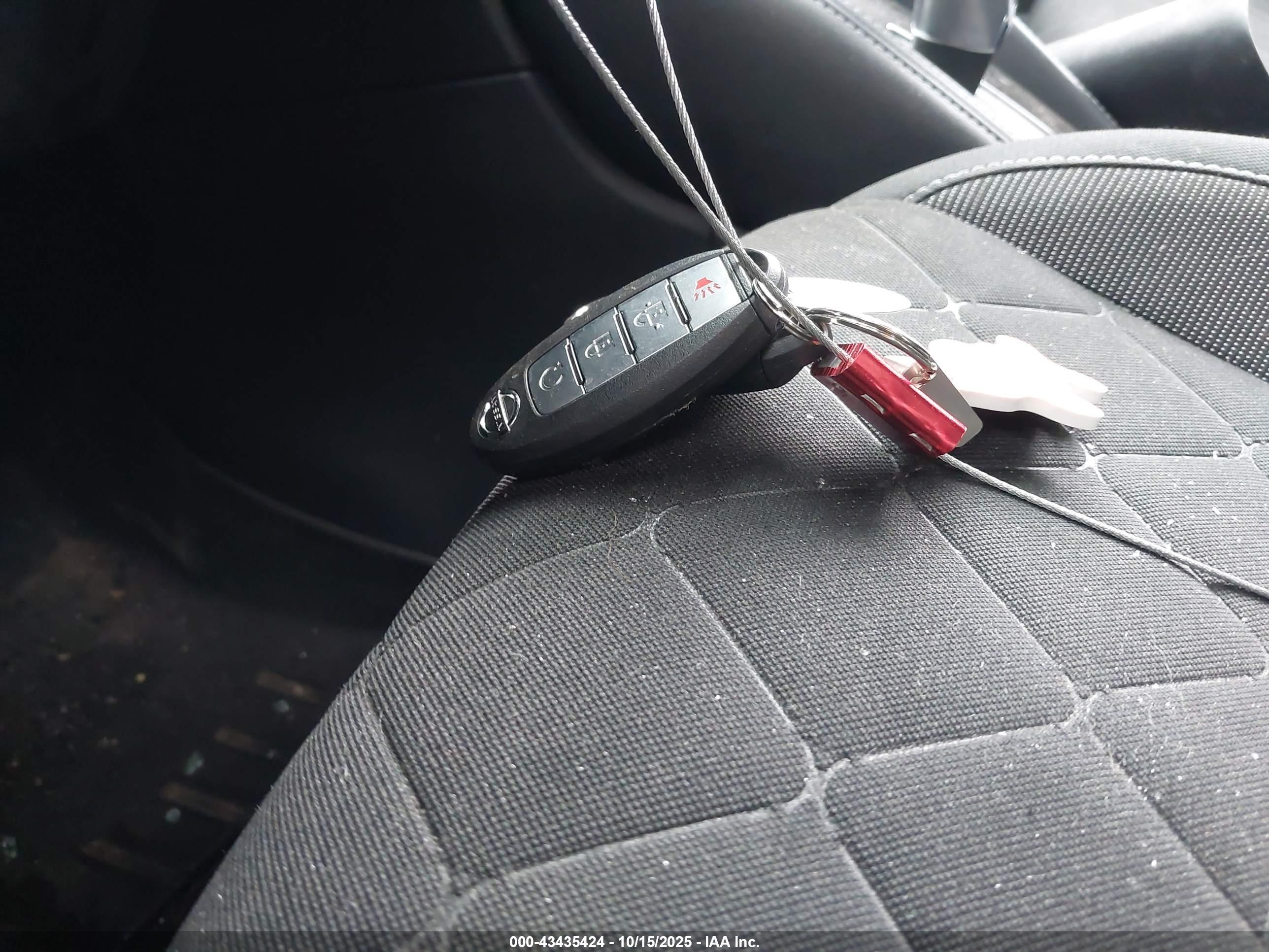NISSAN KICKS image 11
