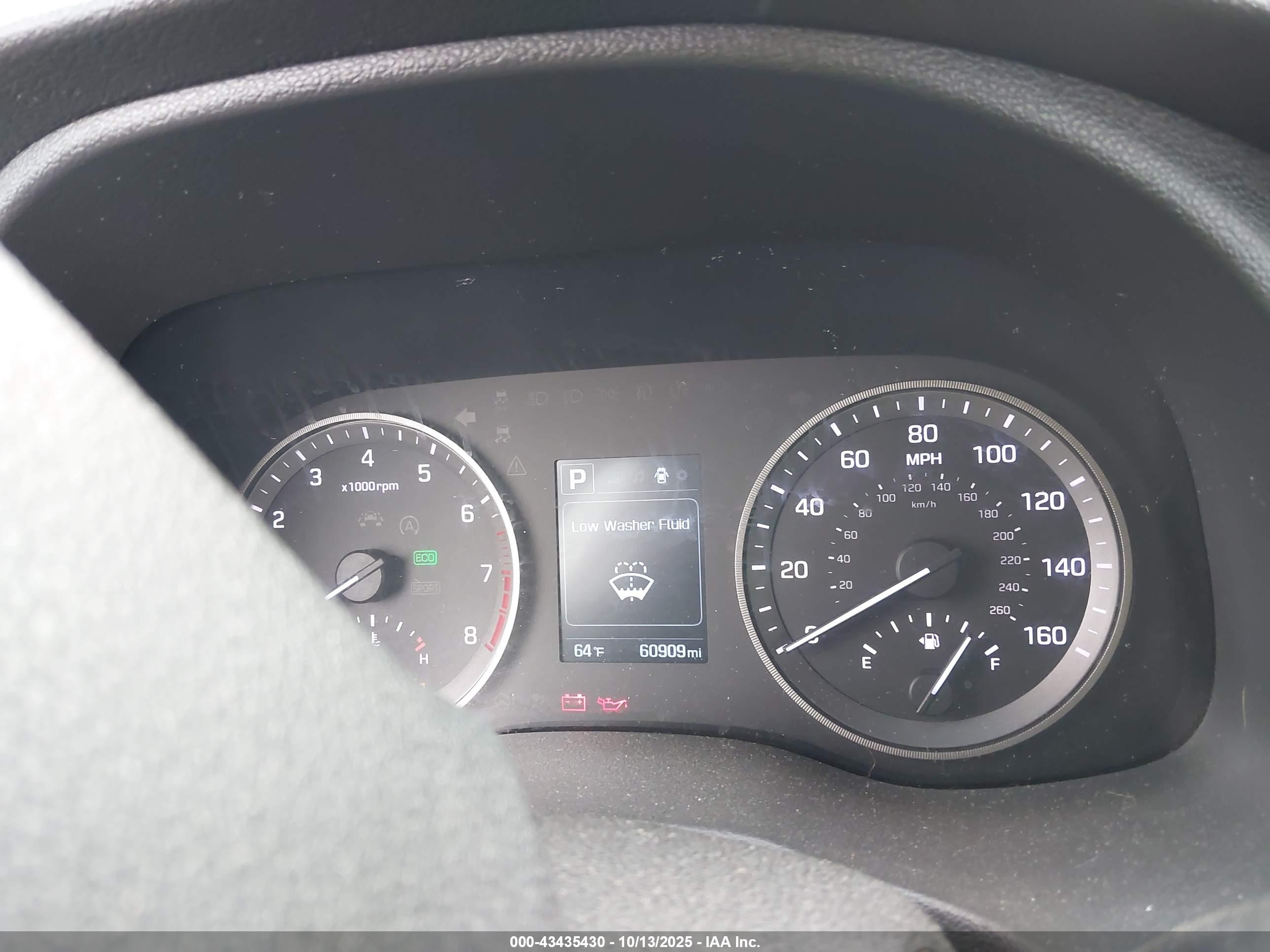 HYUNDAI TUCSON image 7