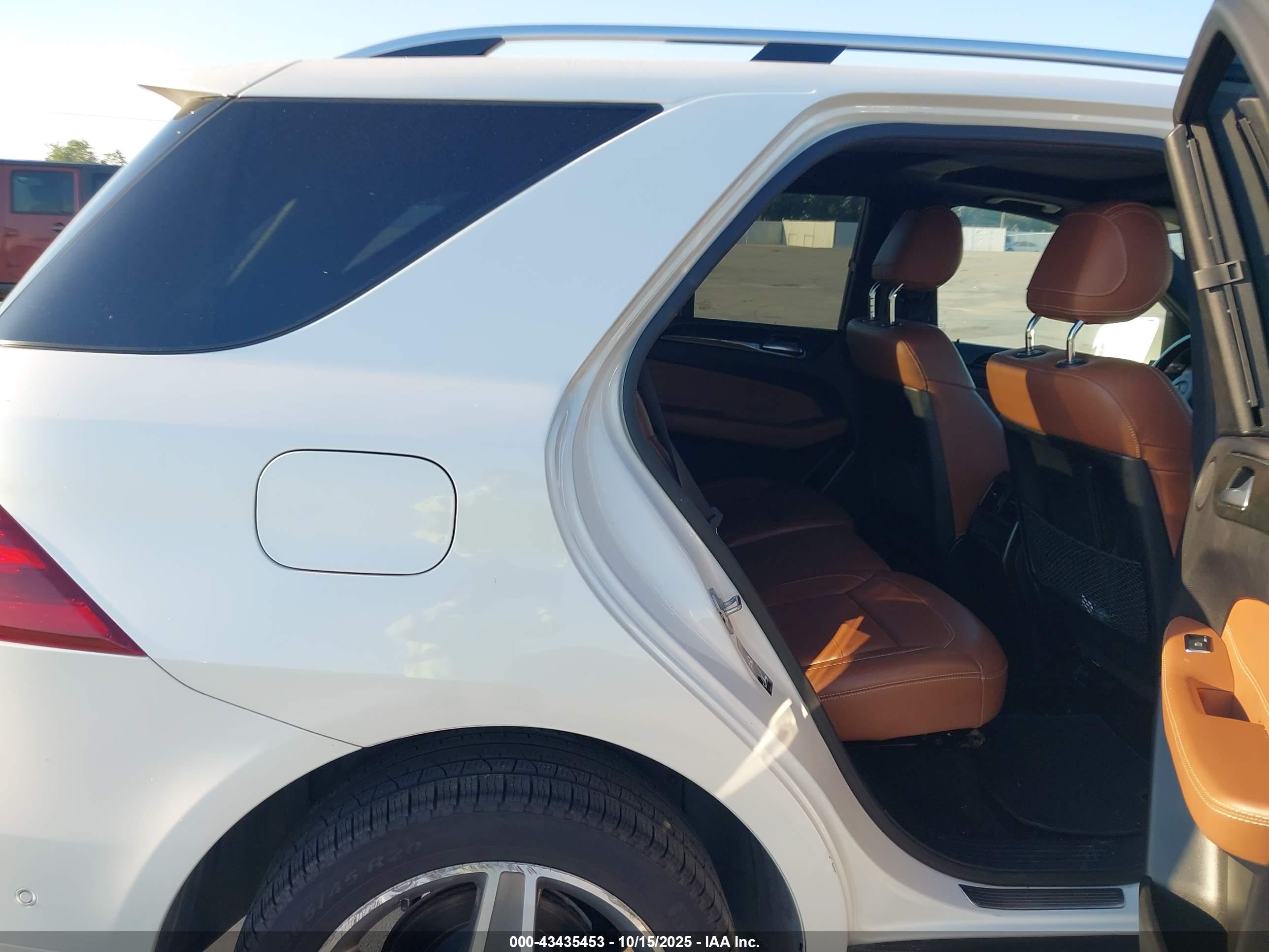 MERCEDES-BENZ GLE image 8
