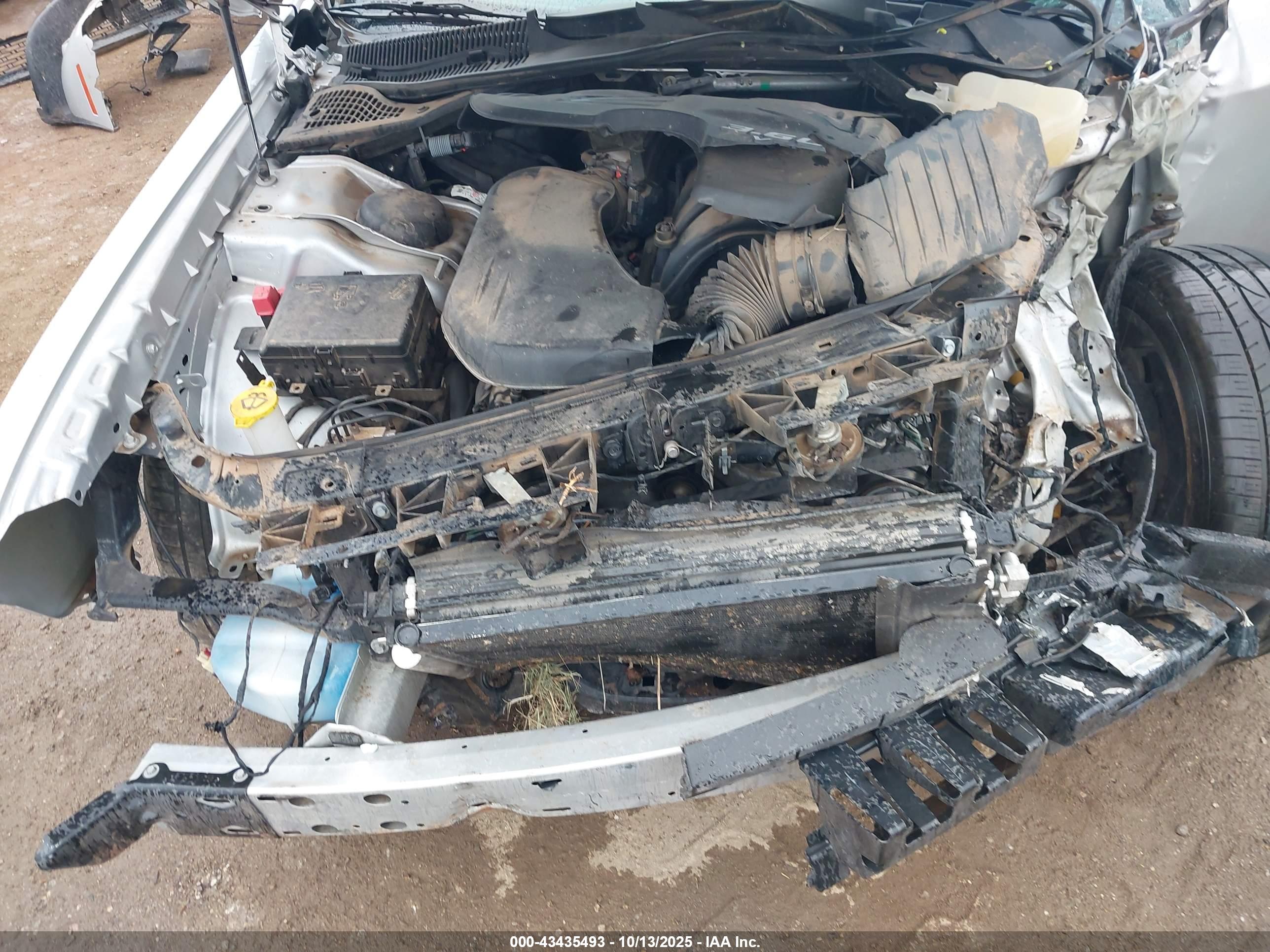 DODGE CHALLENGER image 10
