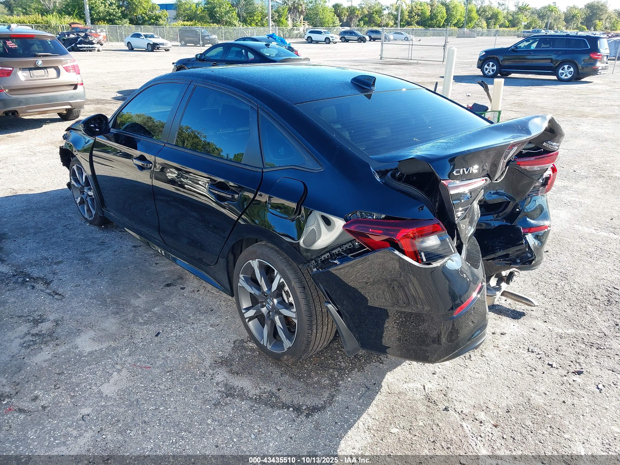 HONDA CIVIC image 3