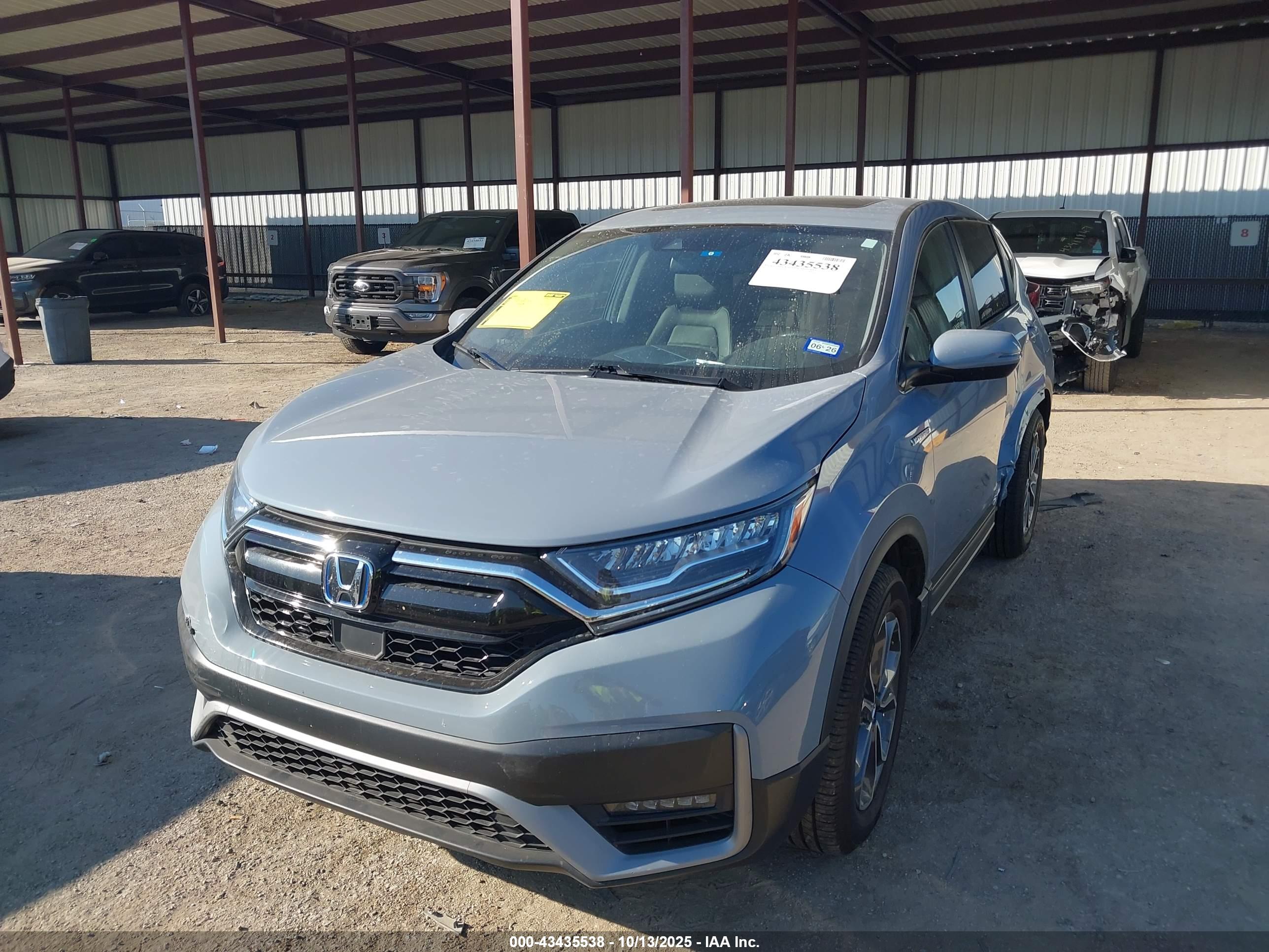 HONDA CR-V image 2