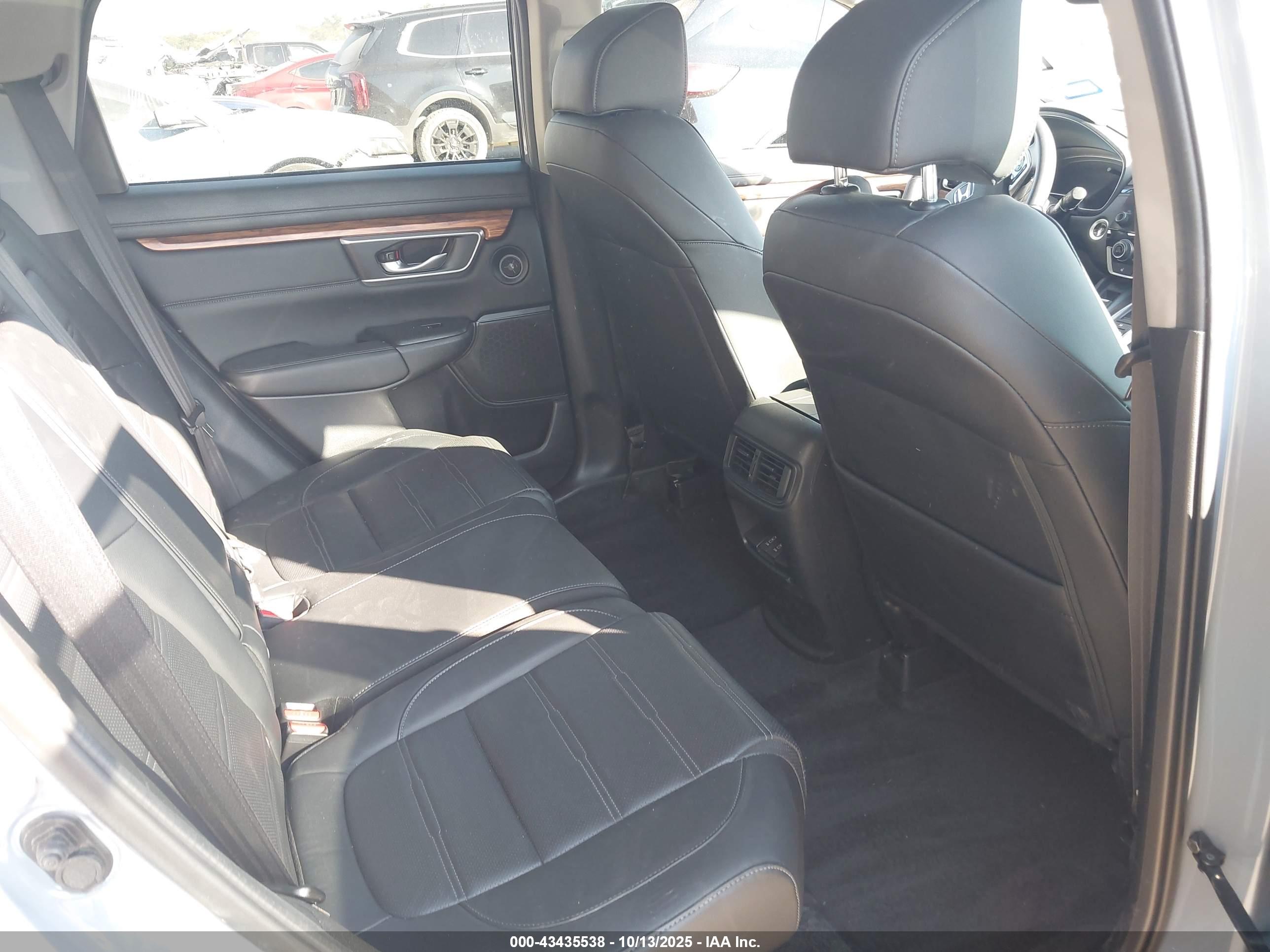 HONDA CR-V image 8