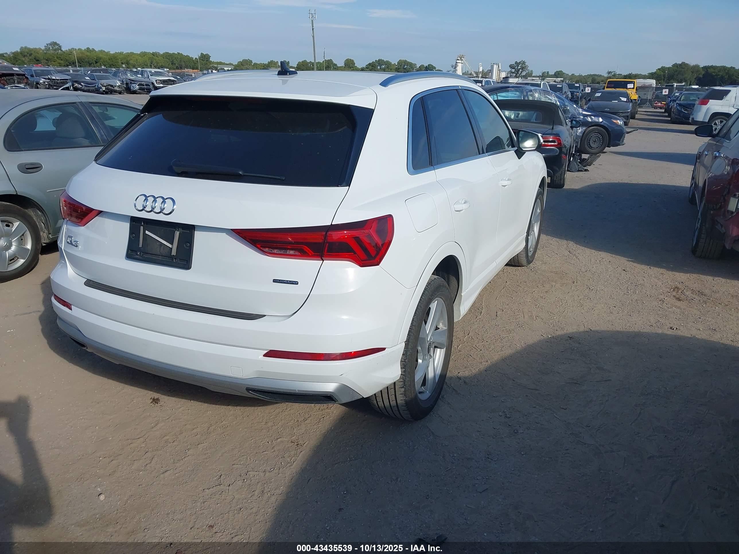 AUDI Q3 image 4