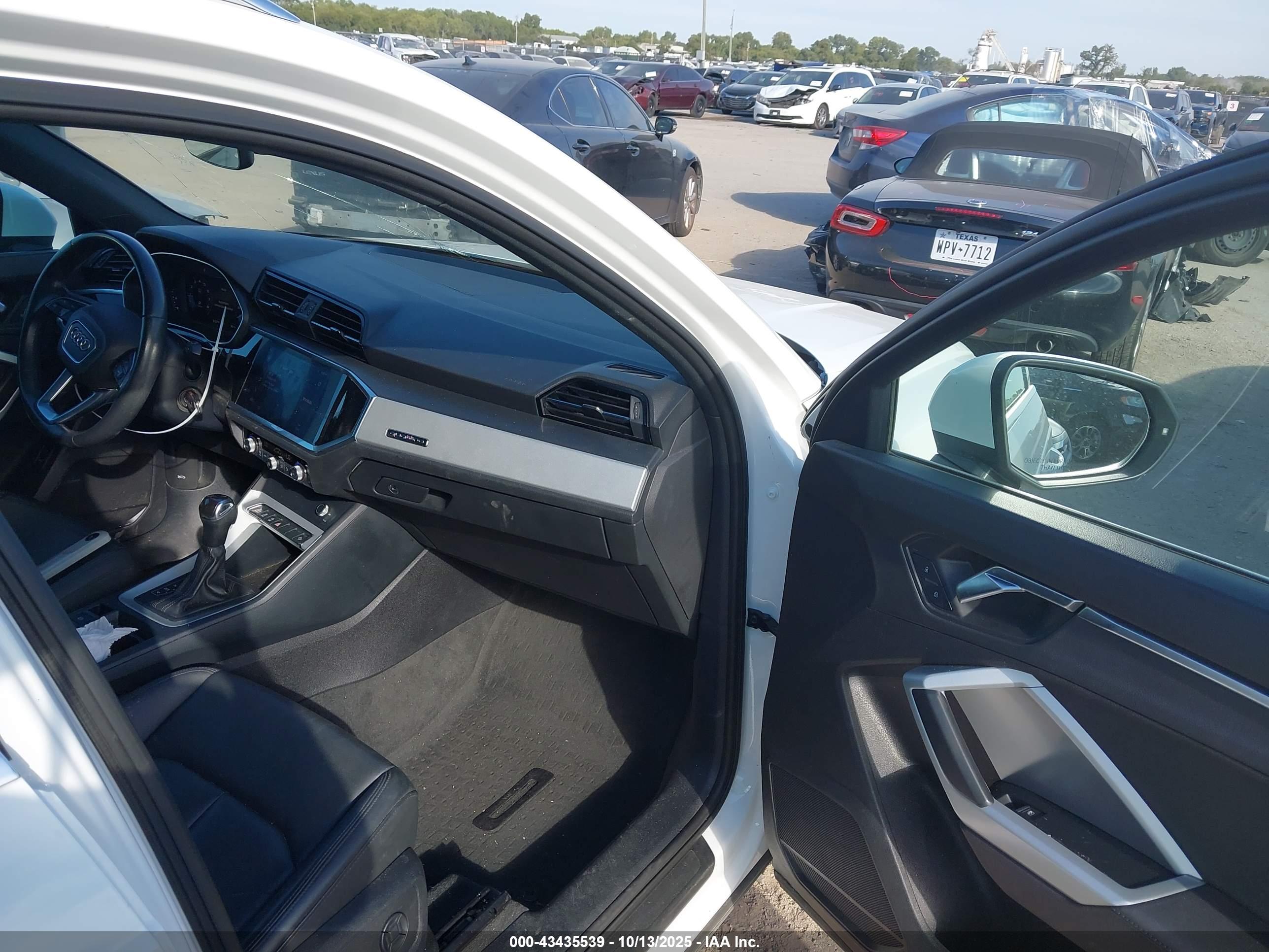 AUDI Q3 image 5