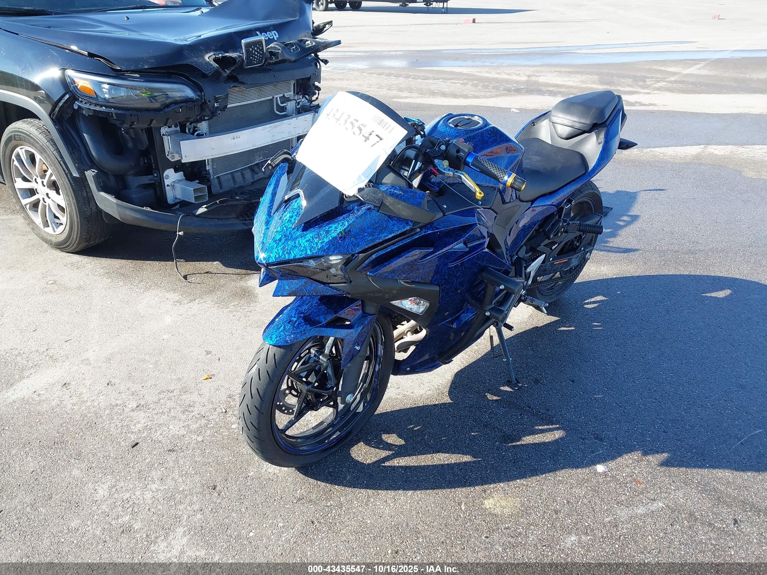 KAWASAKI EX500 image 2