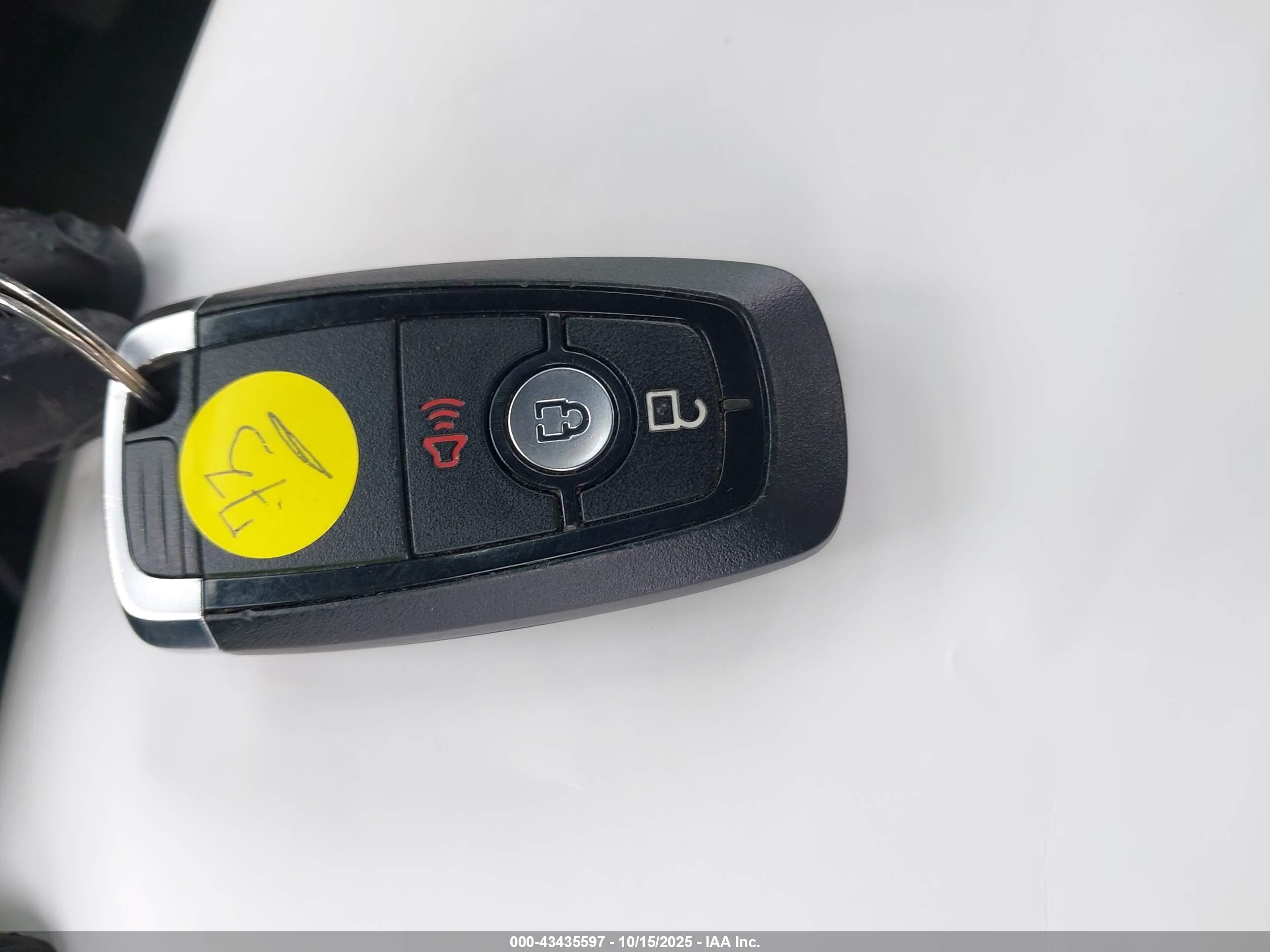 FORD ESCAPE image 11