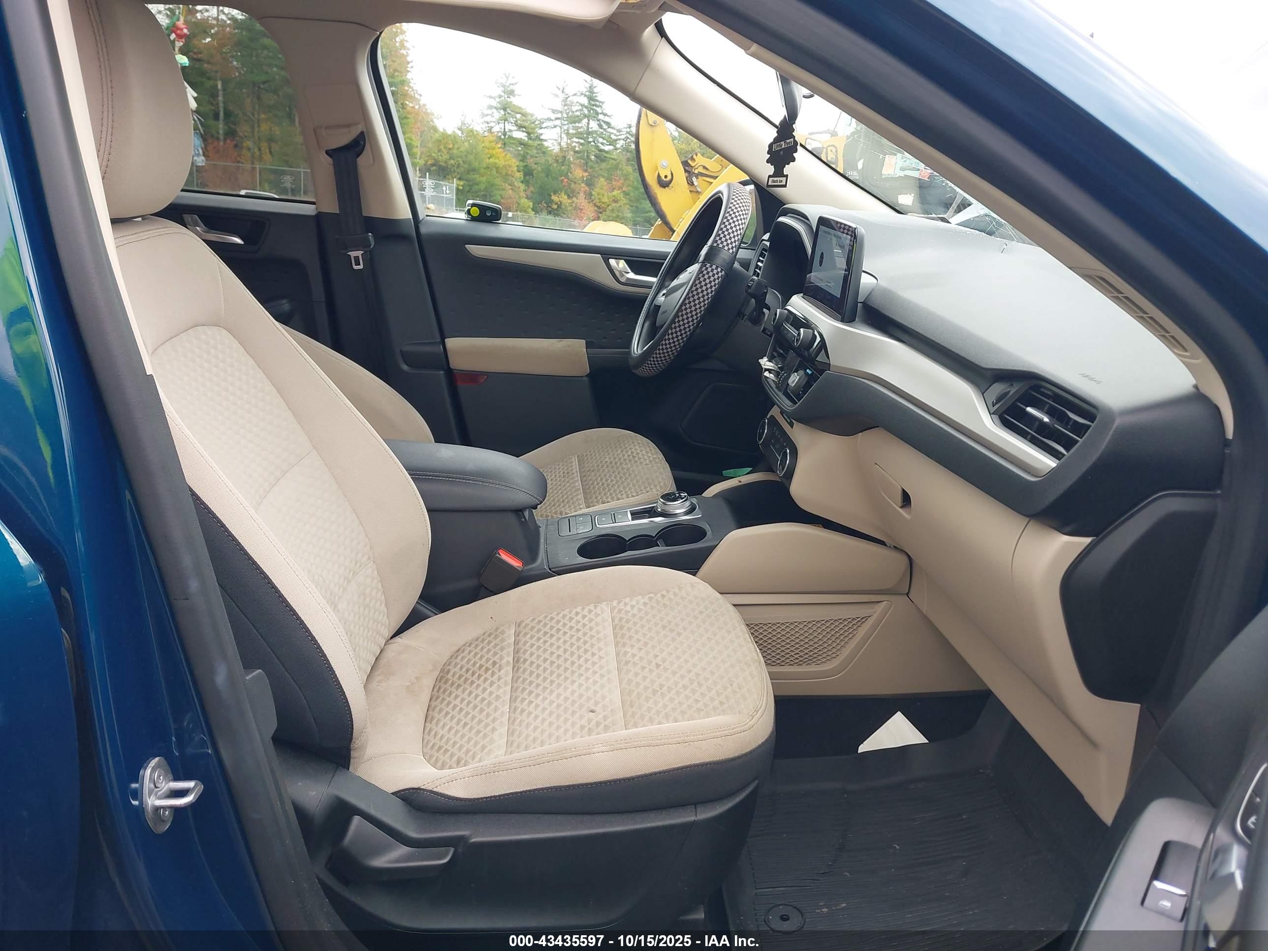 FORD ESCAPE image 5