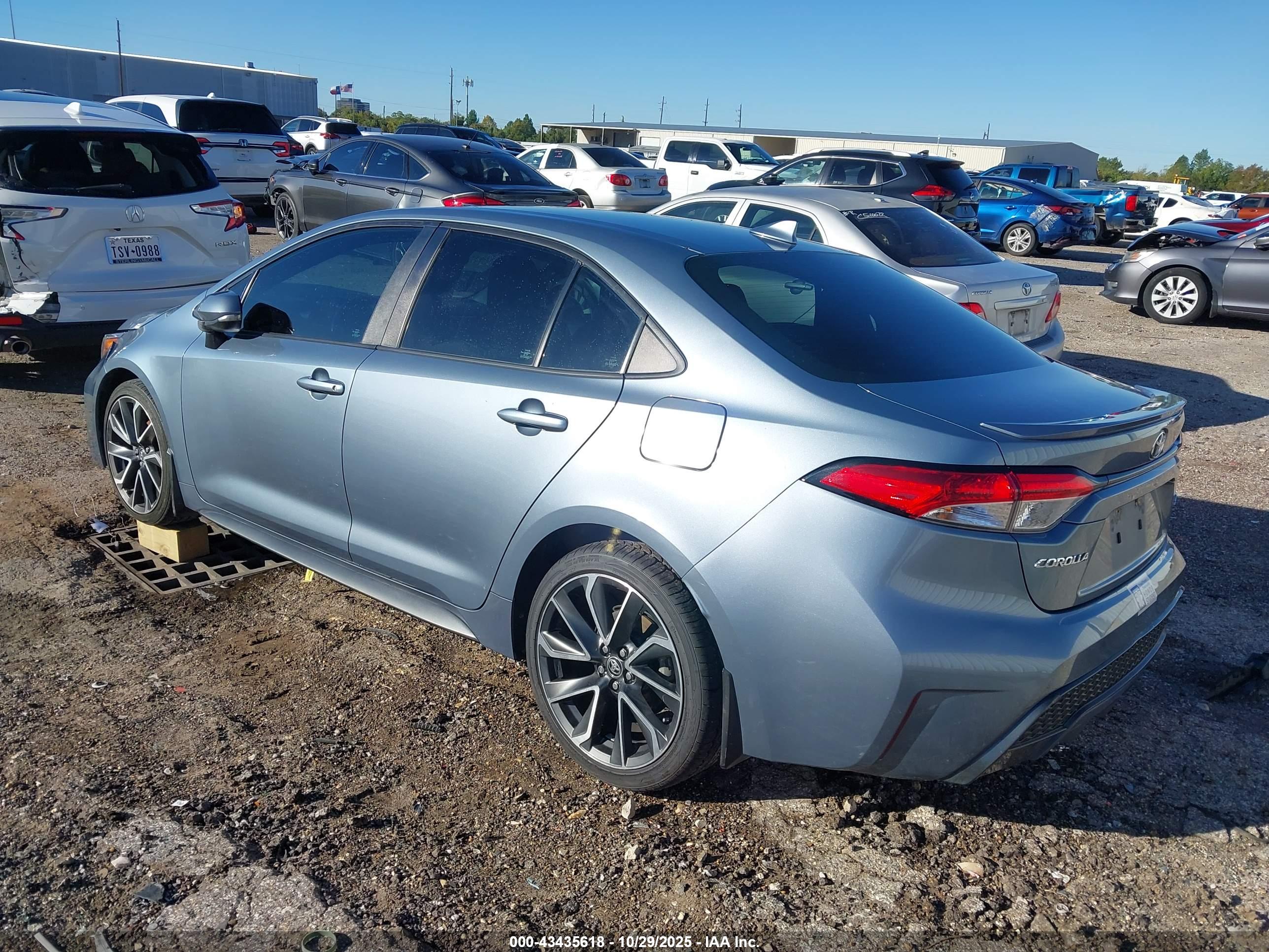 TOYOTA COROLLA image 3