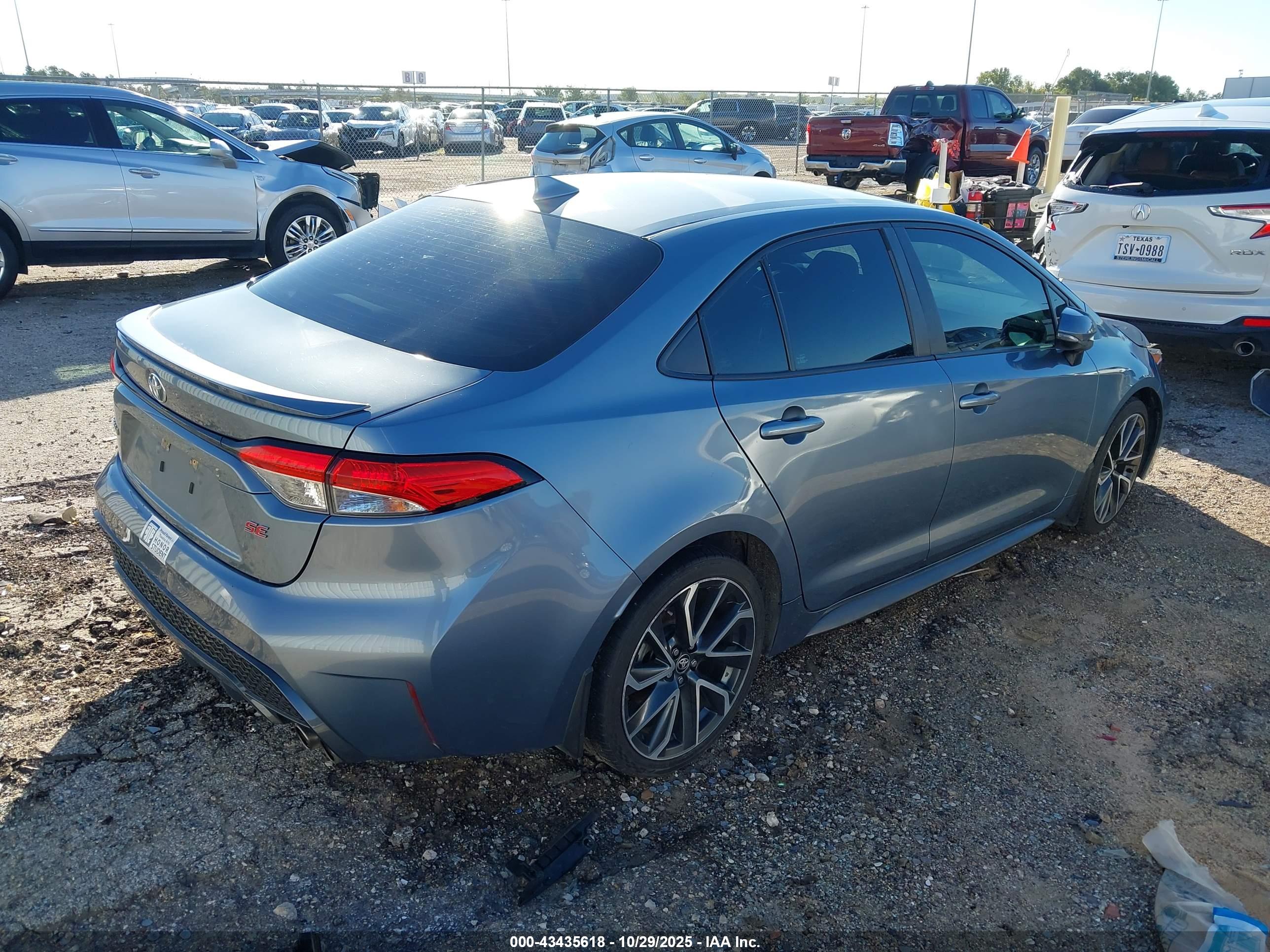 TOYOTA COROLLA image 4