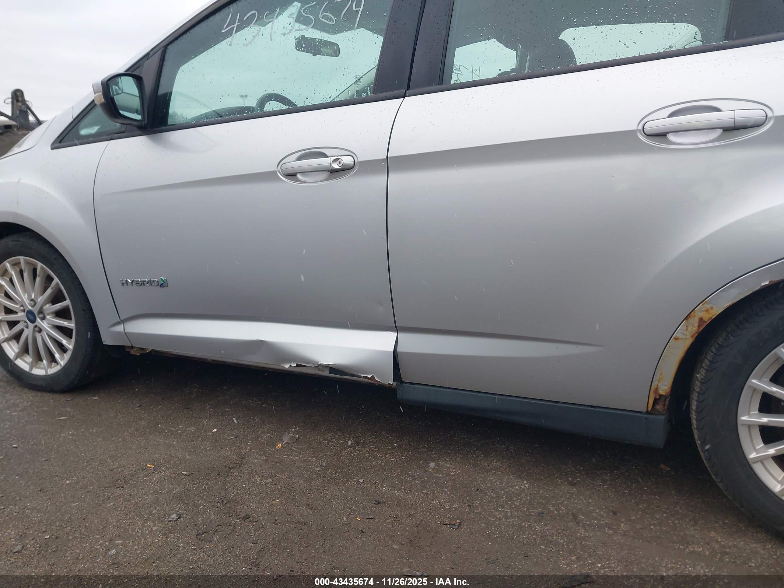 FORD C-MAX image 6